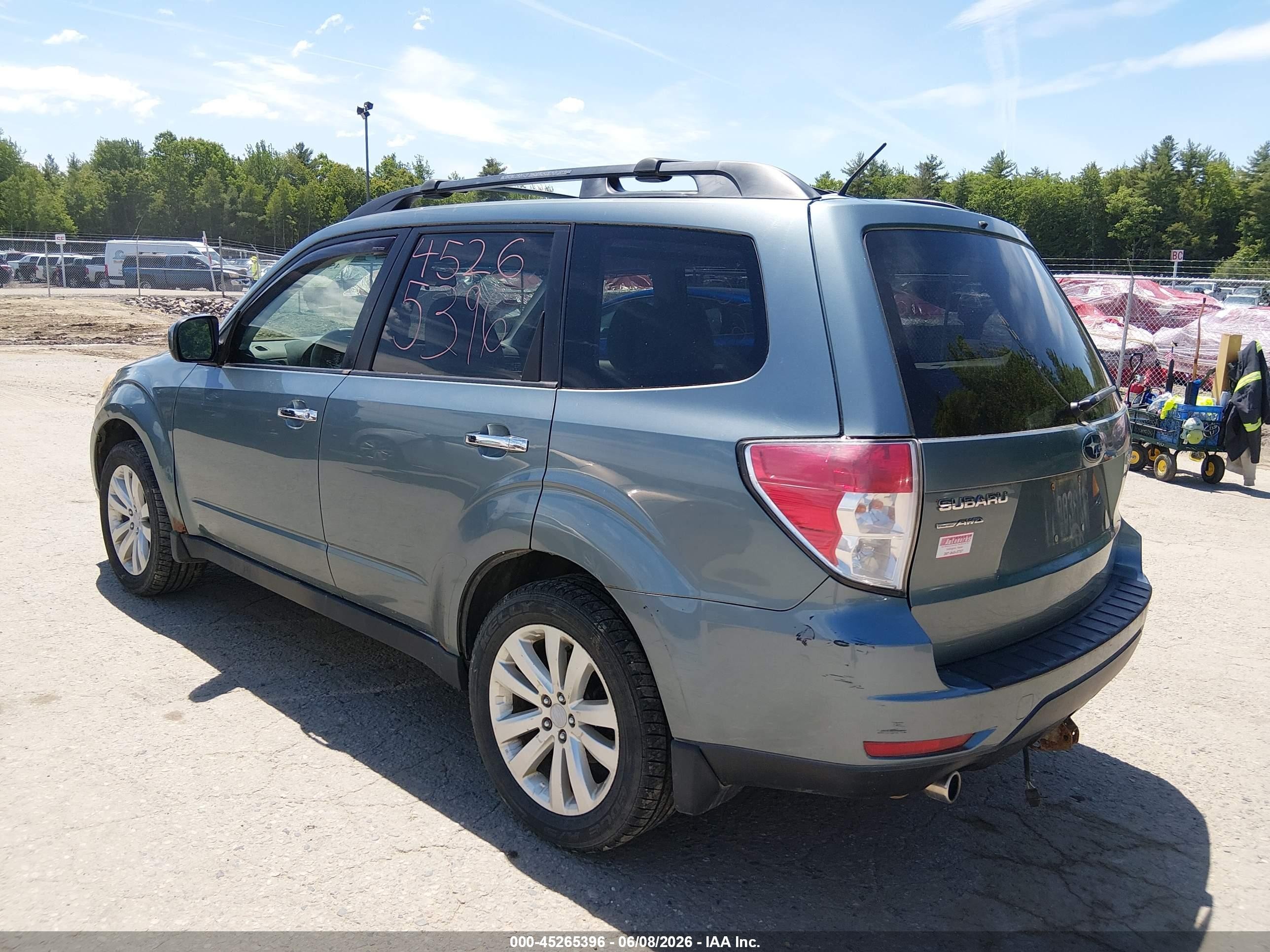 2011 Subaru Forester 2.5x Premium Light Blue vin: JF2SHADC7BH770097