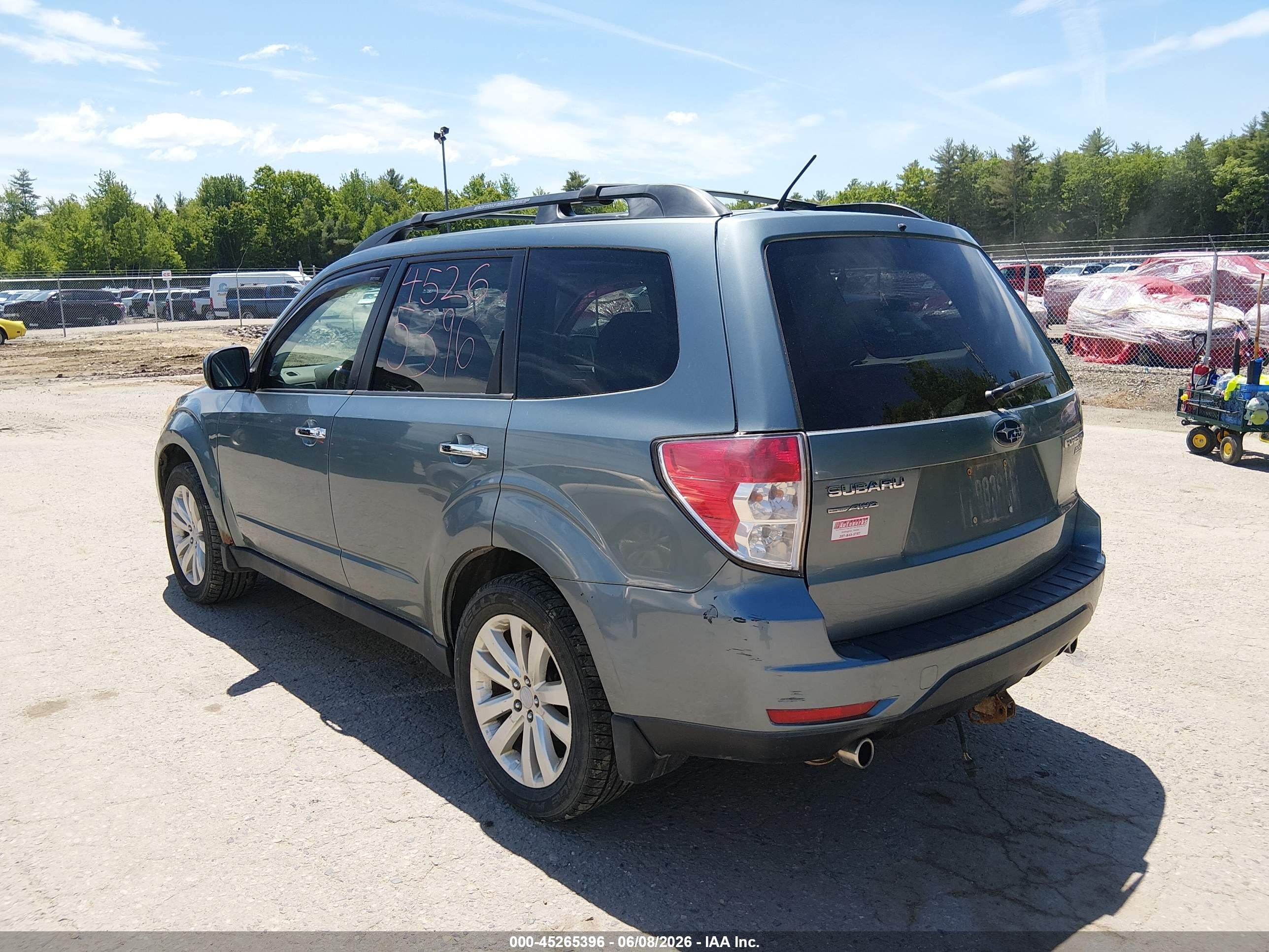 2011 Subaru Forester 2.5x Premium Light Blue vin: JF2SHADC7BH770097