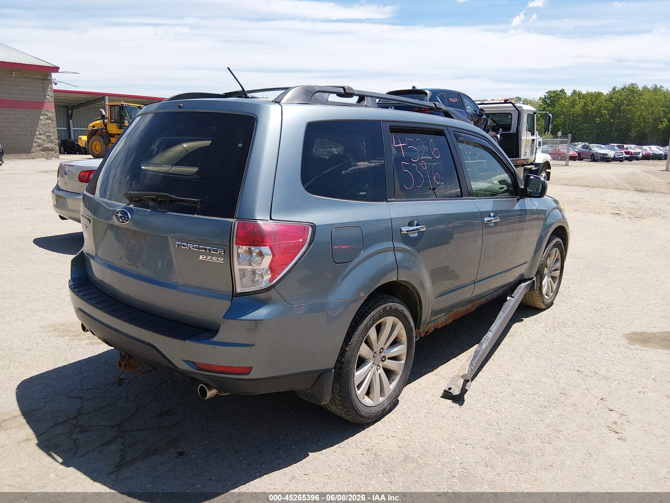 2011 Subaru Forester 2.5x Premium Light Blue vin: JF2SHADC7BH770097