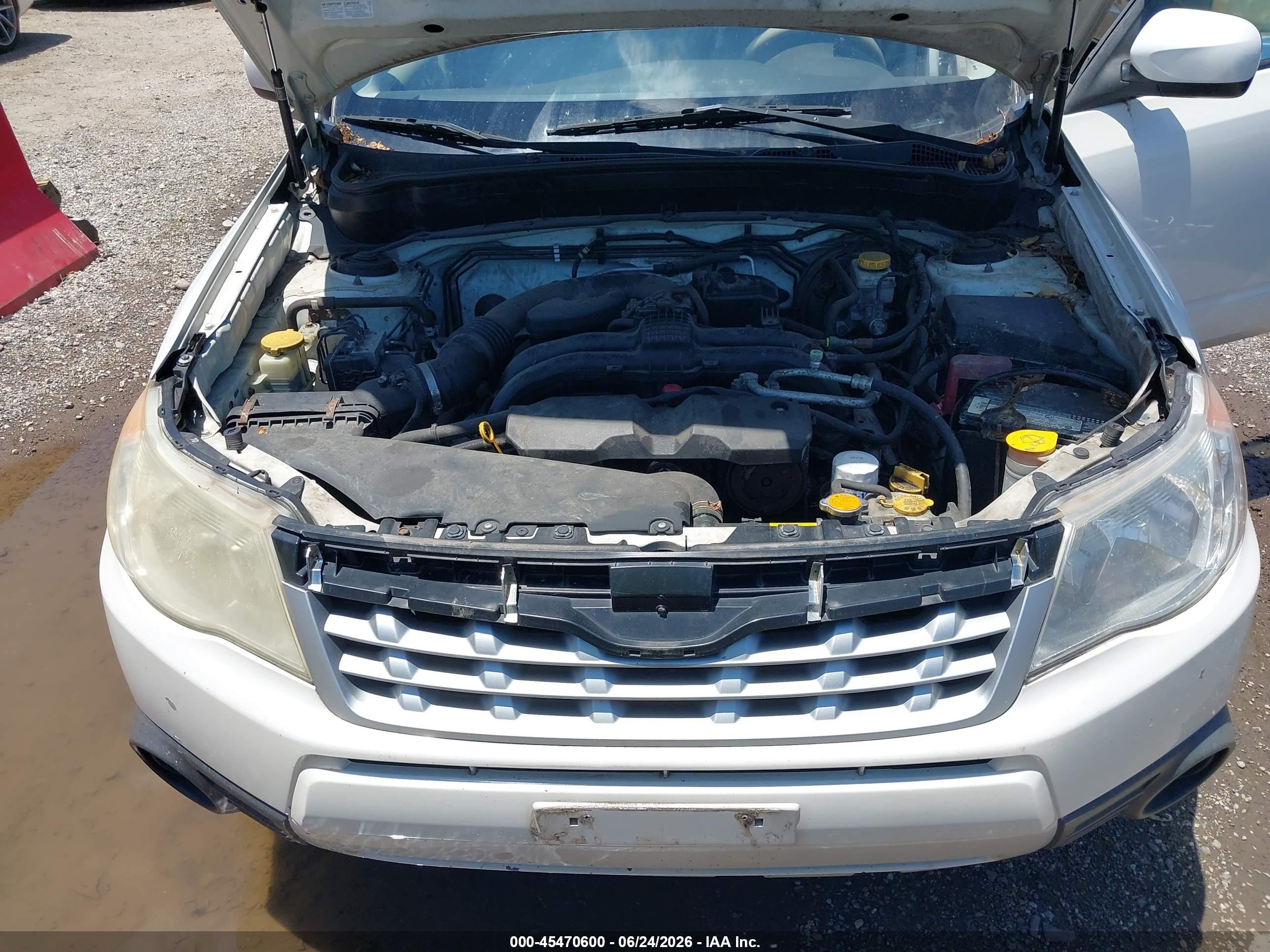 2011 Subaru Forester 2.5x Premium White vin: JF2SHADC7BH780614