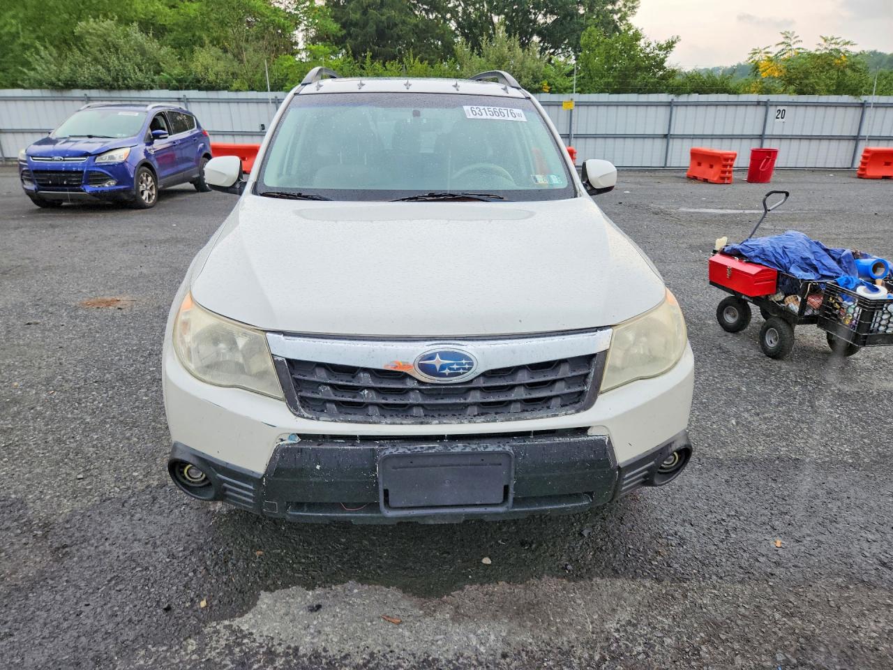 2012 Subaru Forester 2.5x Premium White vin: JF2SHADC7CH411933
