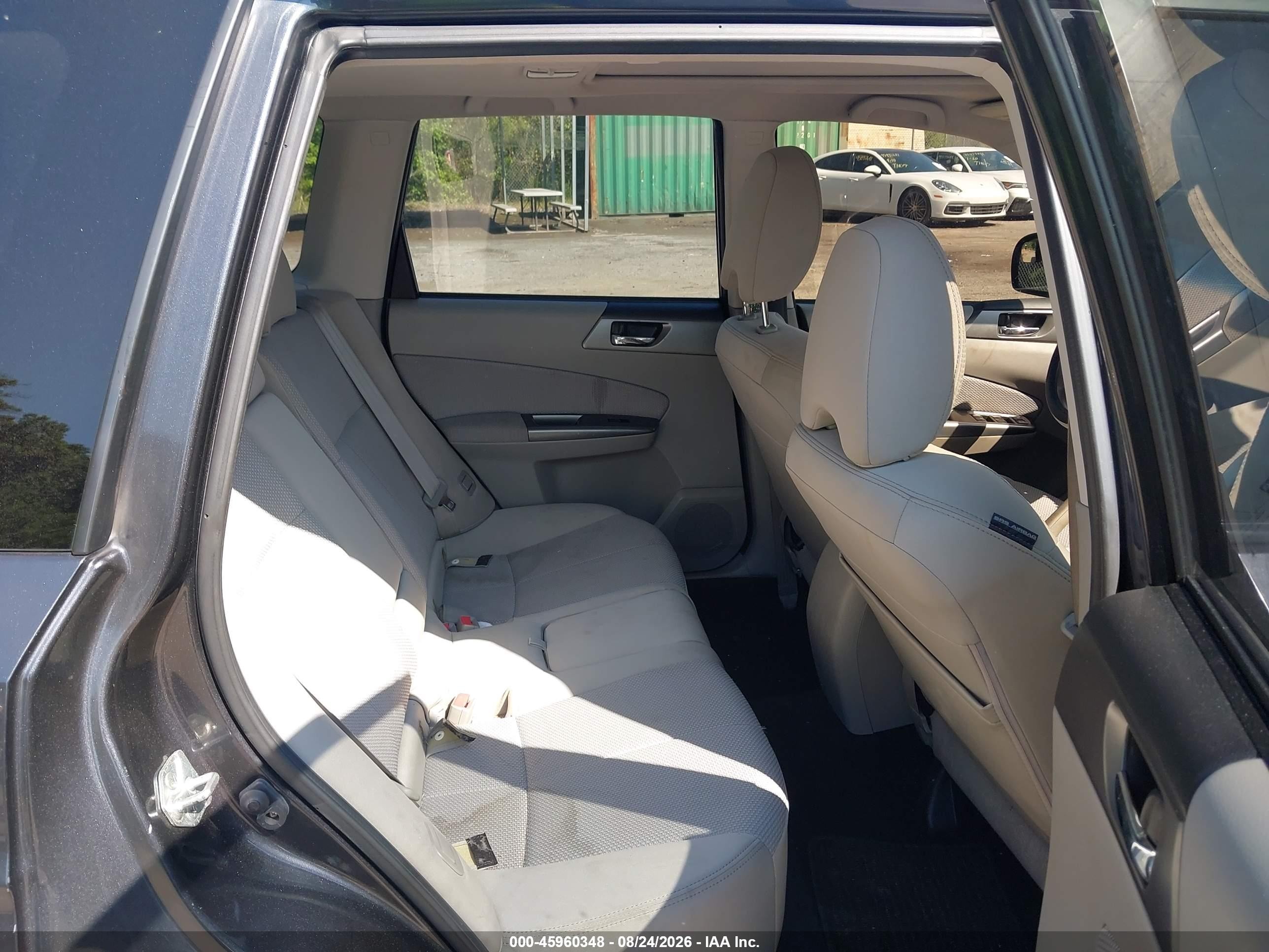2012 Subaru Forester 2.5x Premium Gray vin: JF2SHADC7CH425833