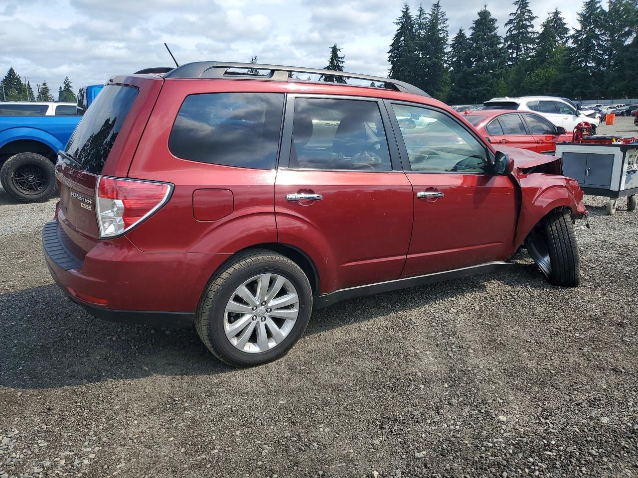 2012 Subaru Forester 2.5x Premium Maroon vin: JF2SHADC7CH443619
