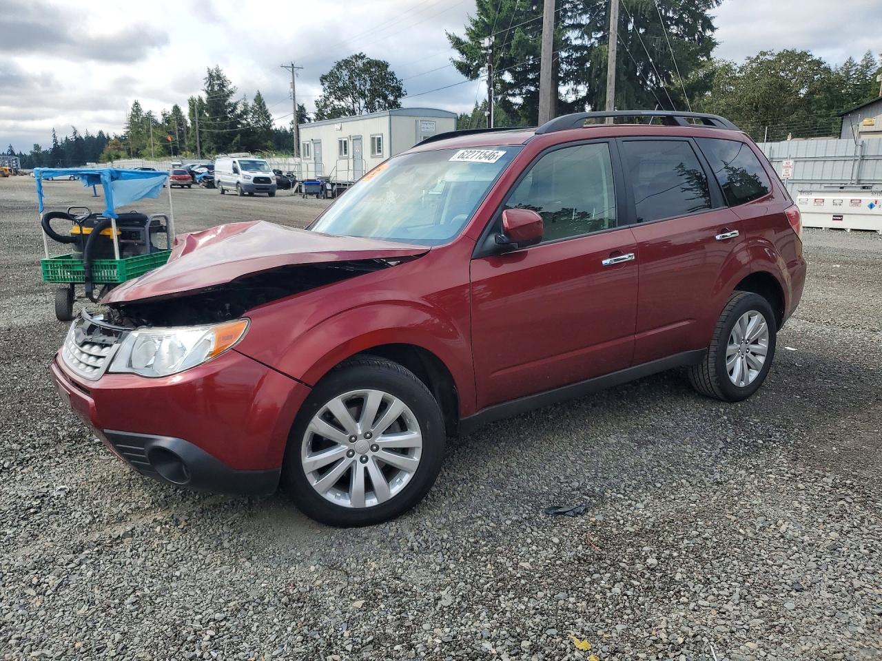 2012 Subaru Forester 2.5x Premium Темно-бордовый vin: JF2SHADC7CH443619