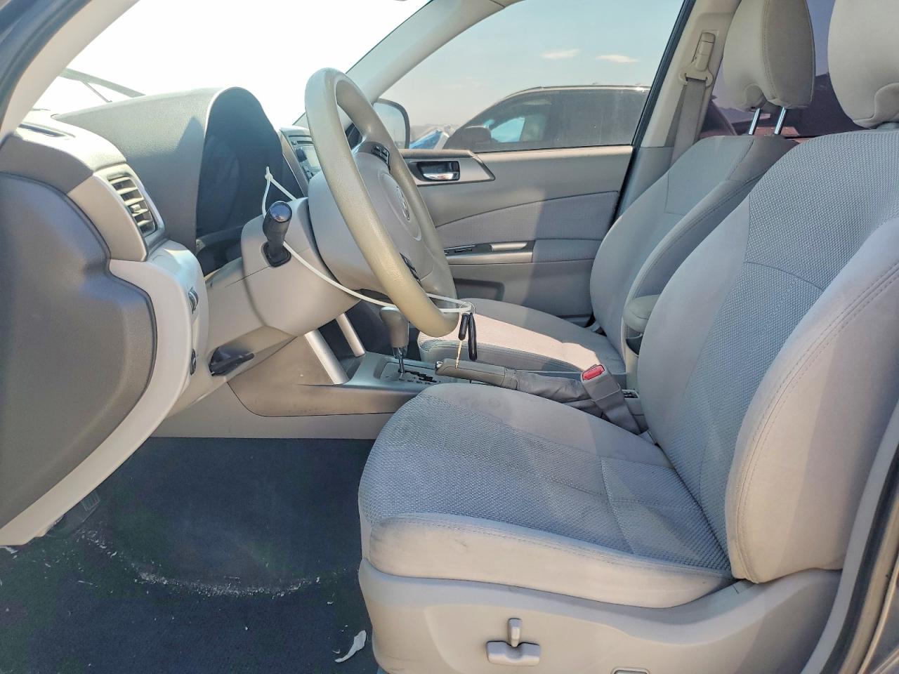2012 Subaru Forester 2.5x Premium Gray vin: JF2SHADC7CH460551