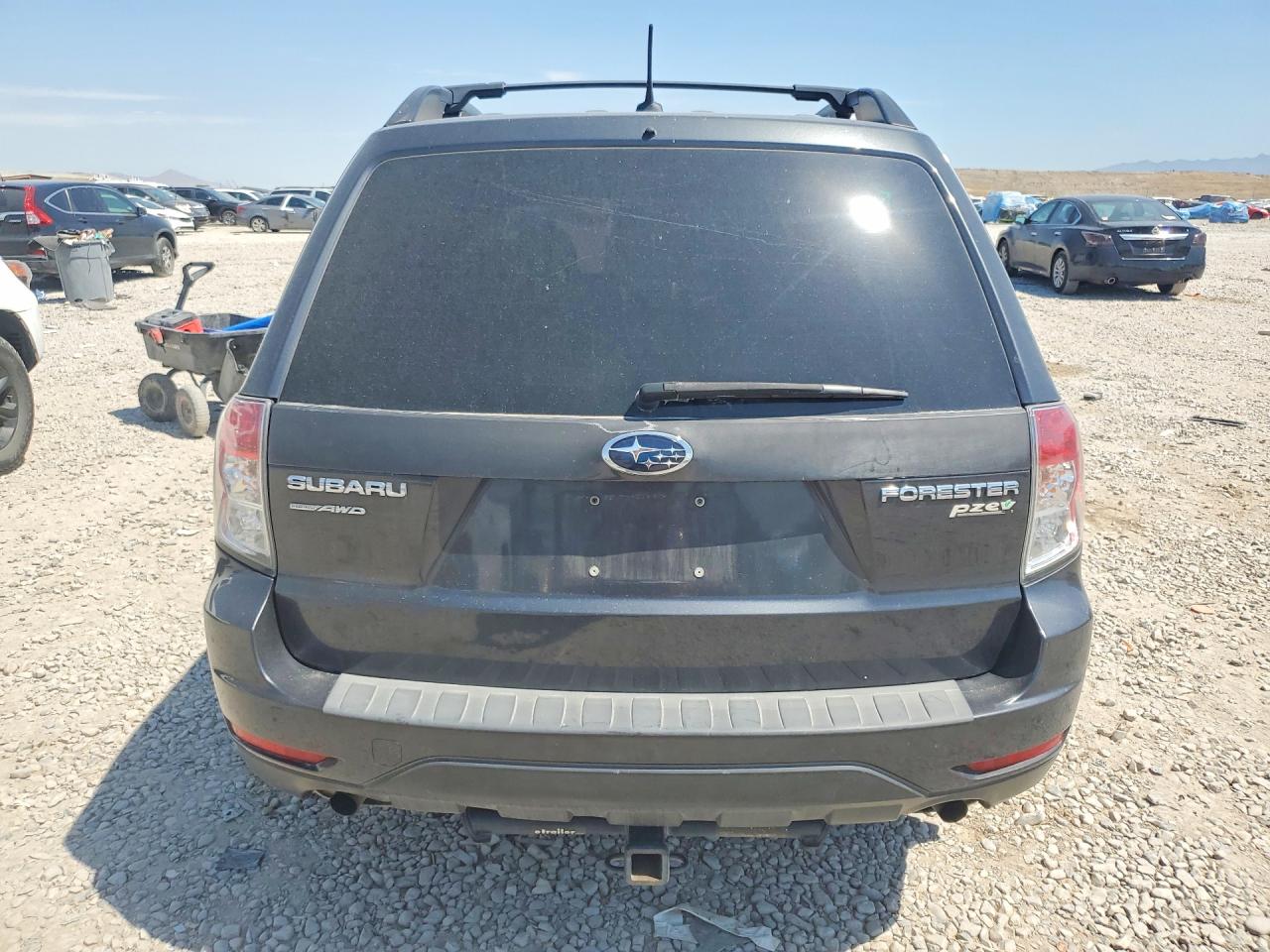 2012 Subaru Forester 2.5x Premium Gray vin: JF2SHADC7CH460551