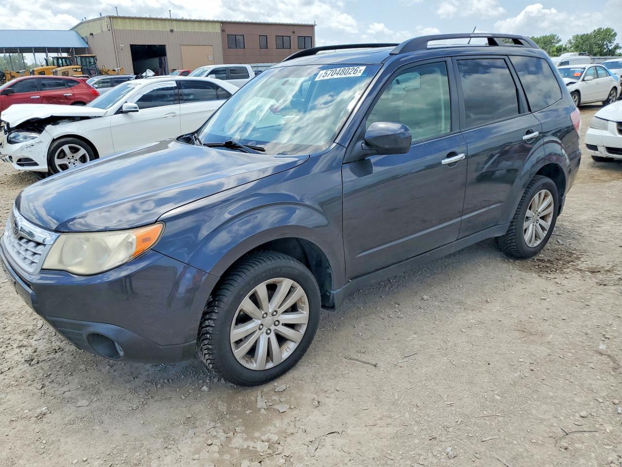 2013 Subaru Forester 2.5x Premium Blue vin: JF2SHADC7DG400258