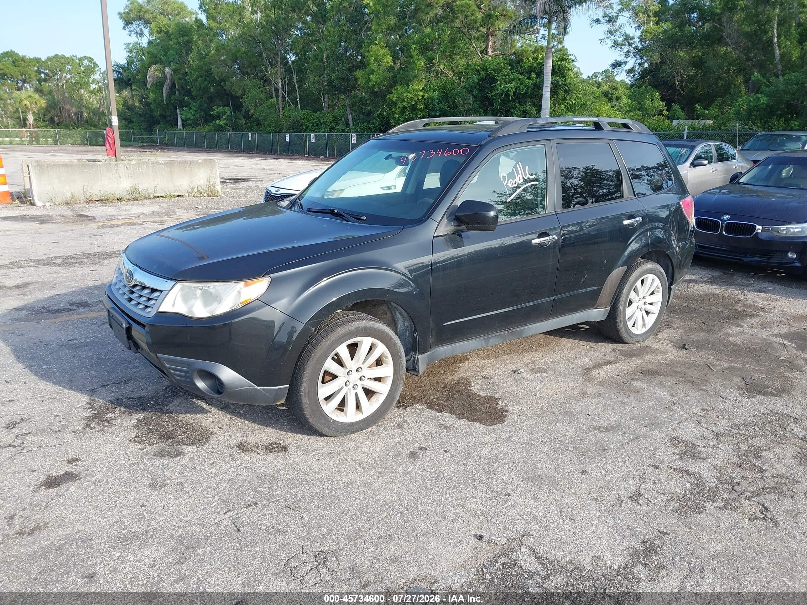2013 Subaru Forester 2.5x Premium Black vin: JF2SHADC7DG414869