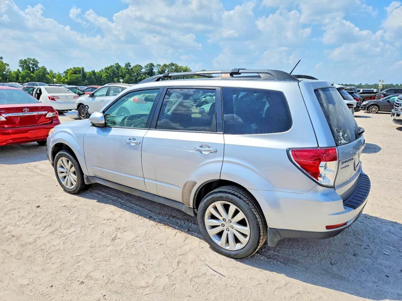 2013 Subaru Forester 2.5x Premium Gray vin: JF2SHADC7DH411108