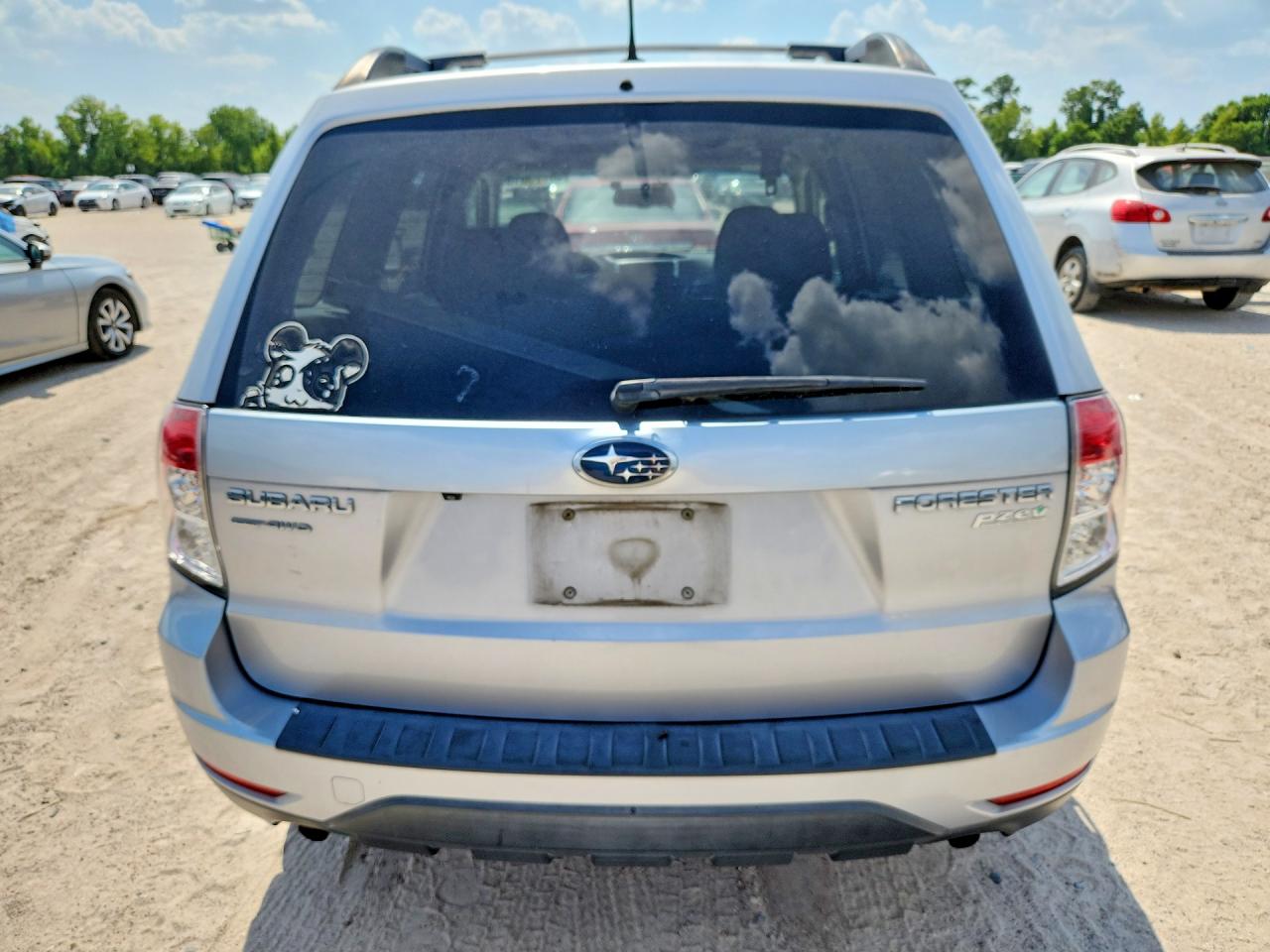 2013 Subaru Forester 2.5x Premium Gray vin: JF2SHADC7DH411108