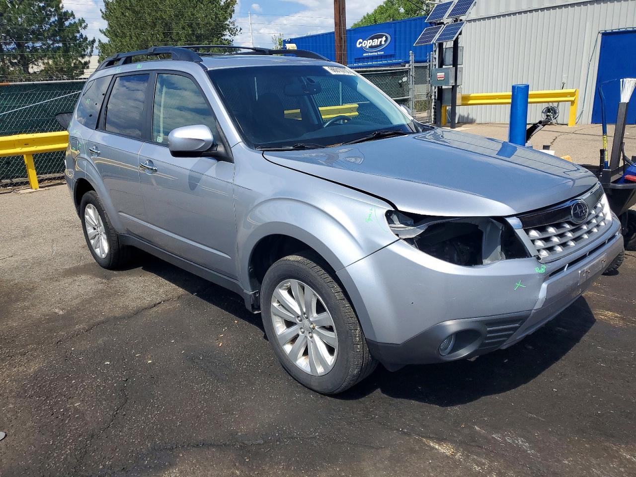 2013 Subaru Forester 2.5x Premium Gray vin: JF2SHADC7DH440026