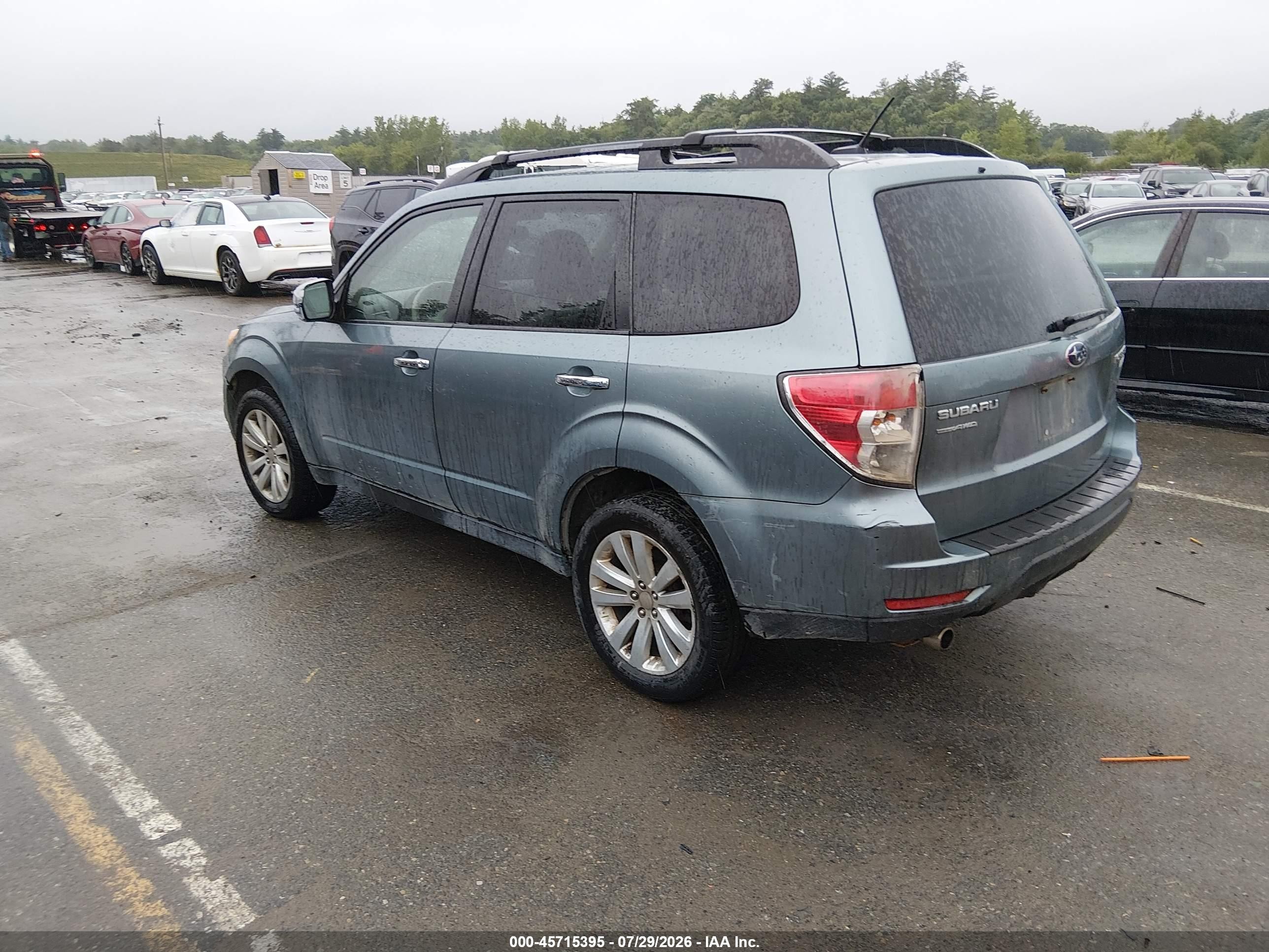 2011 Subaru Forester 2.5x Premium Green vin: JF2SHADC8BH713472