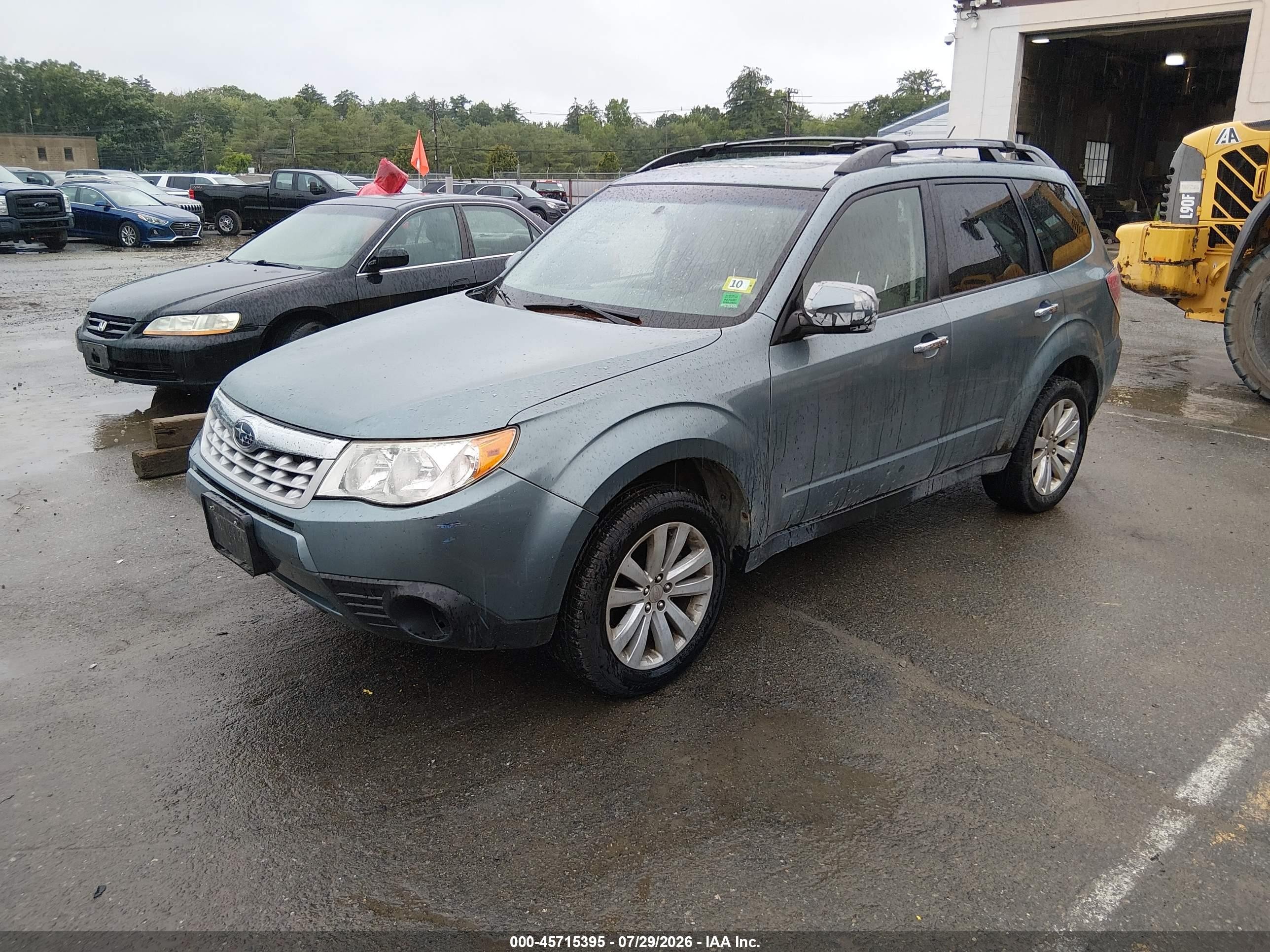 2011 Subaru Forester 2.5x Premium Green vin: JF2SHADC8BH713472