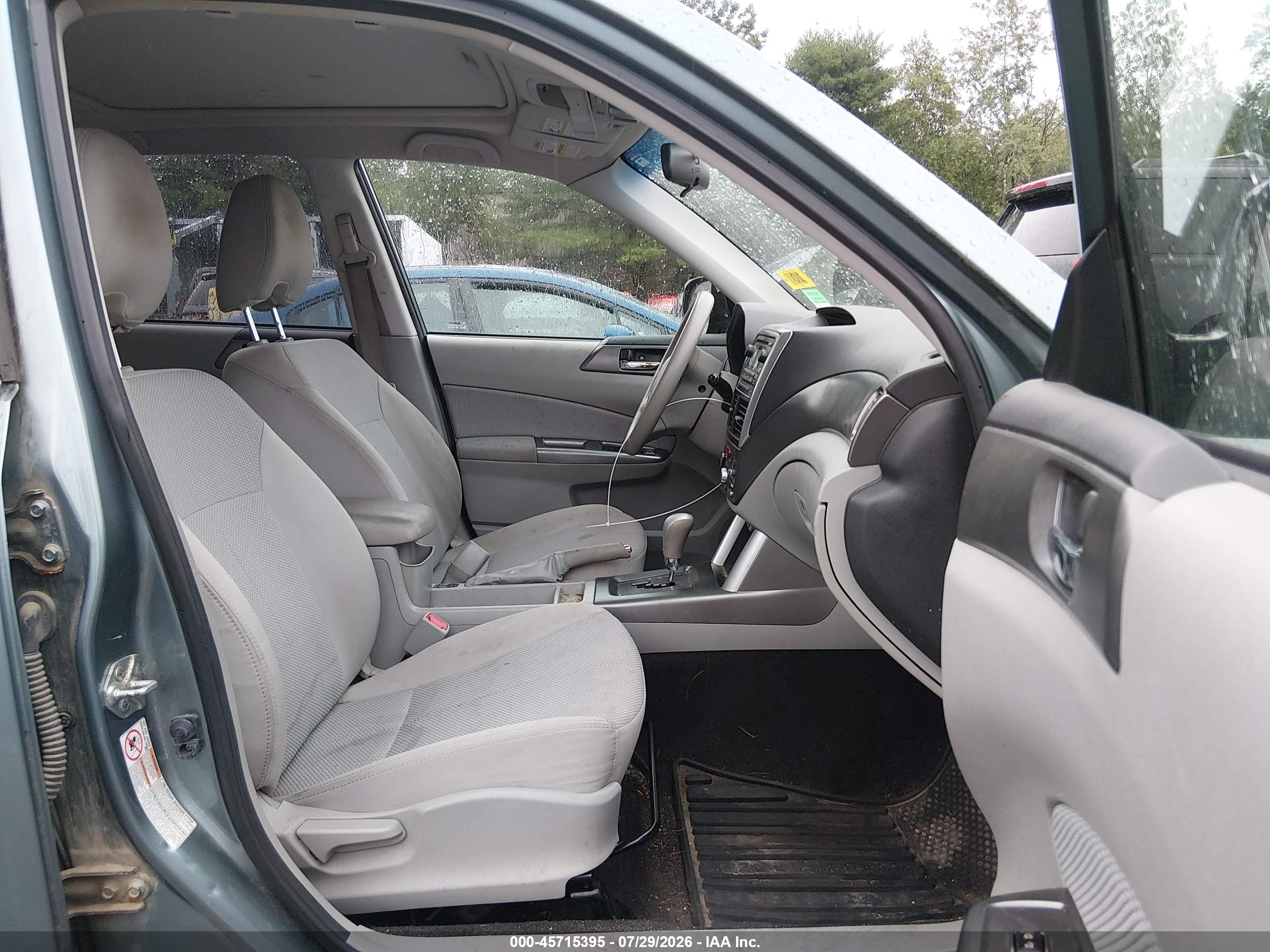 2011 Subaru Forester 2.5x Premium Green vin: JF2SHADC8BH713472