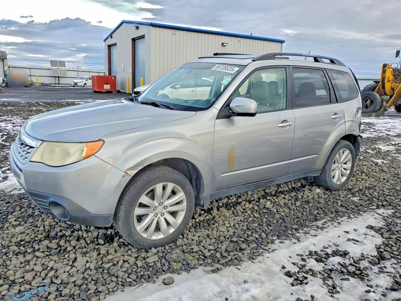 2011 Subaru Forester 2.5x Premium Silver vin: JF2SHADC8BH719529