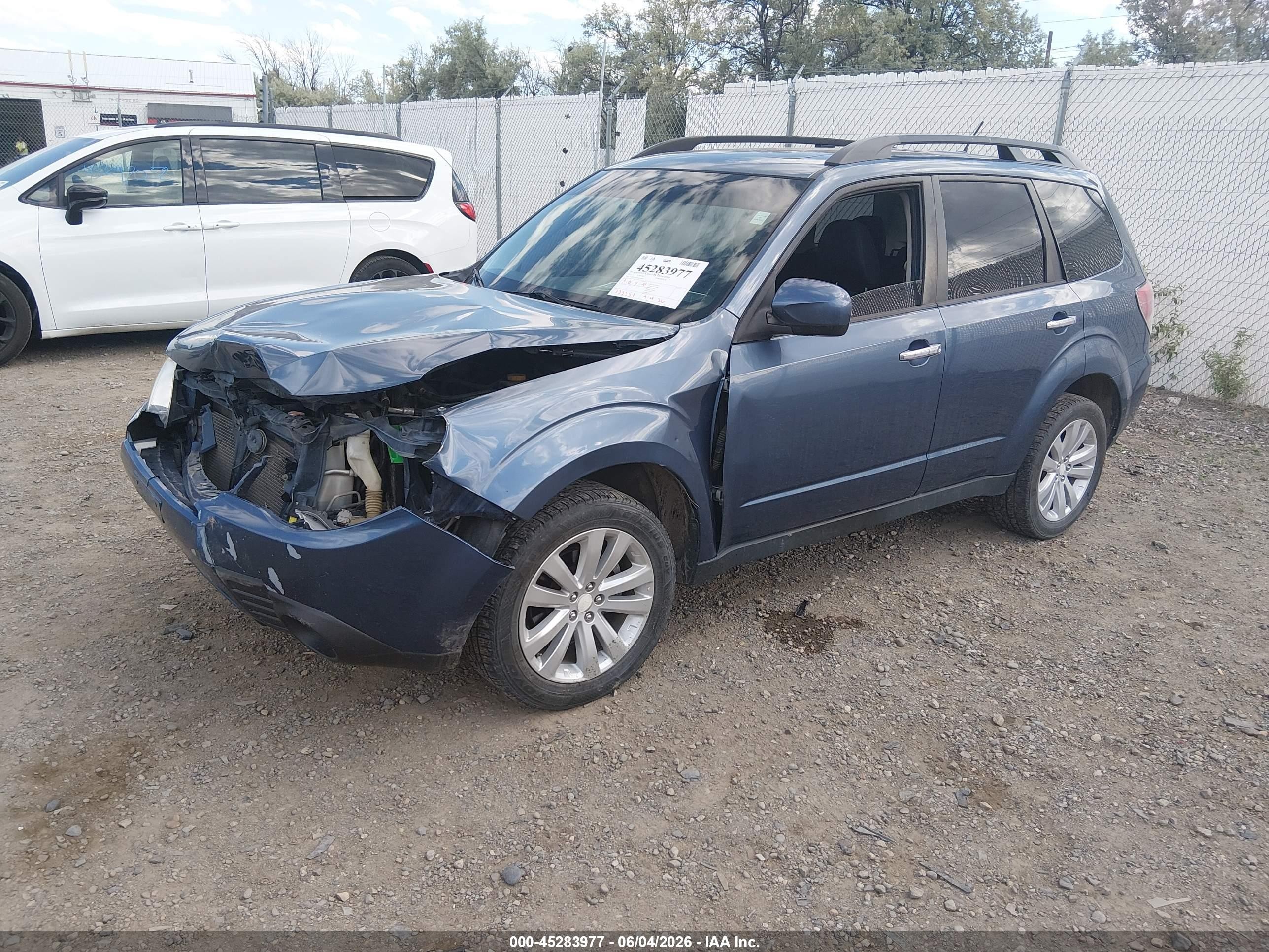 2011 Subaru Forester 2.5x Premium Blue vin: JF2SHADC8BH720096