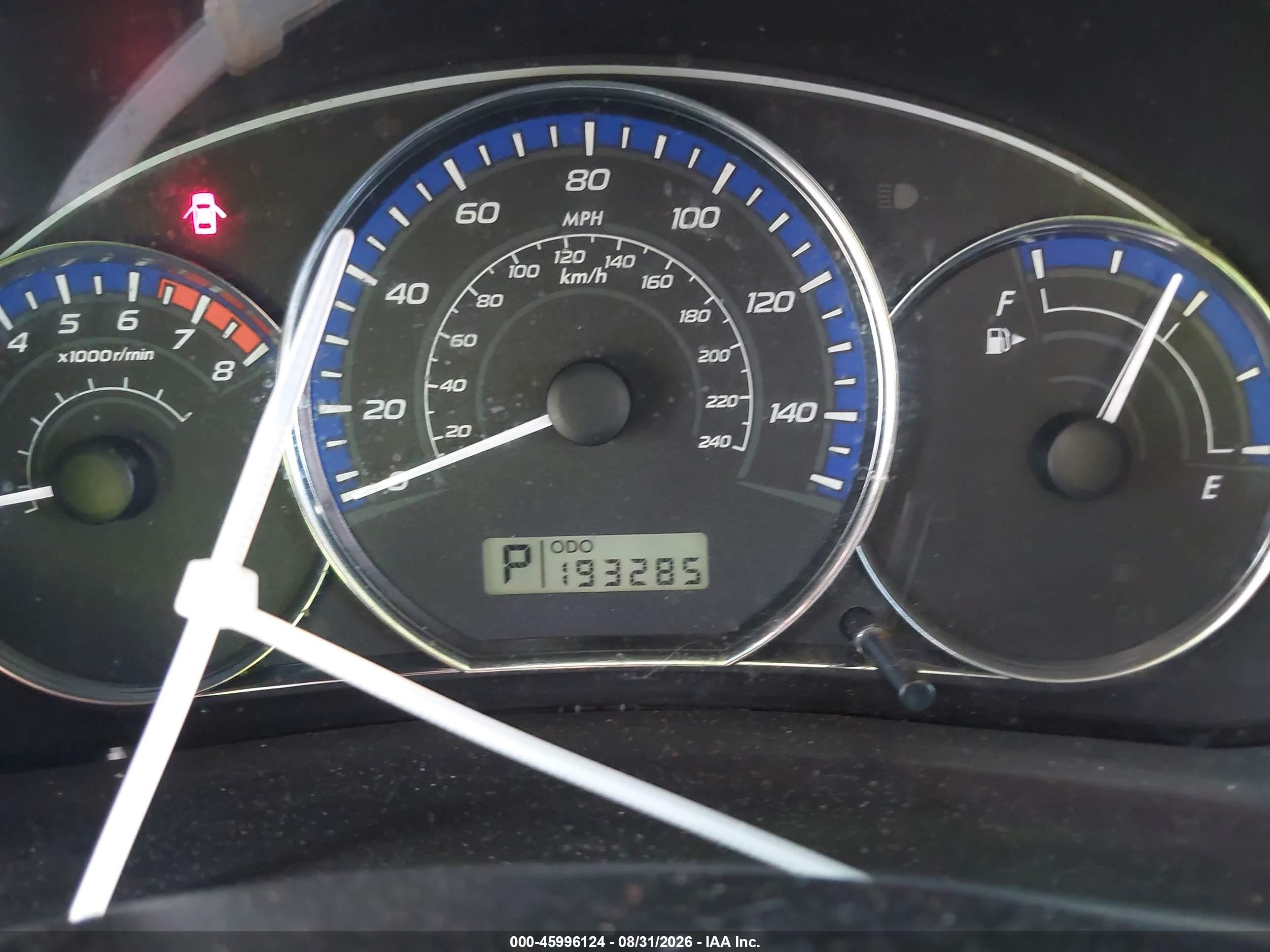 2011 Subaru Forester 2.5x Premium Silver vin: JF2SHADC8BH731342