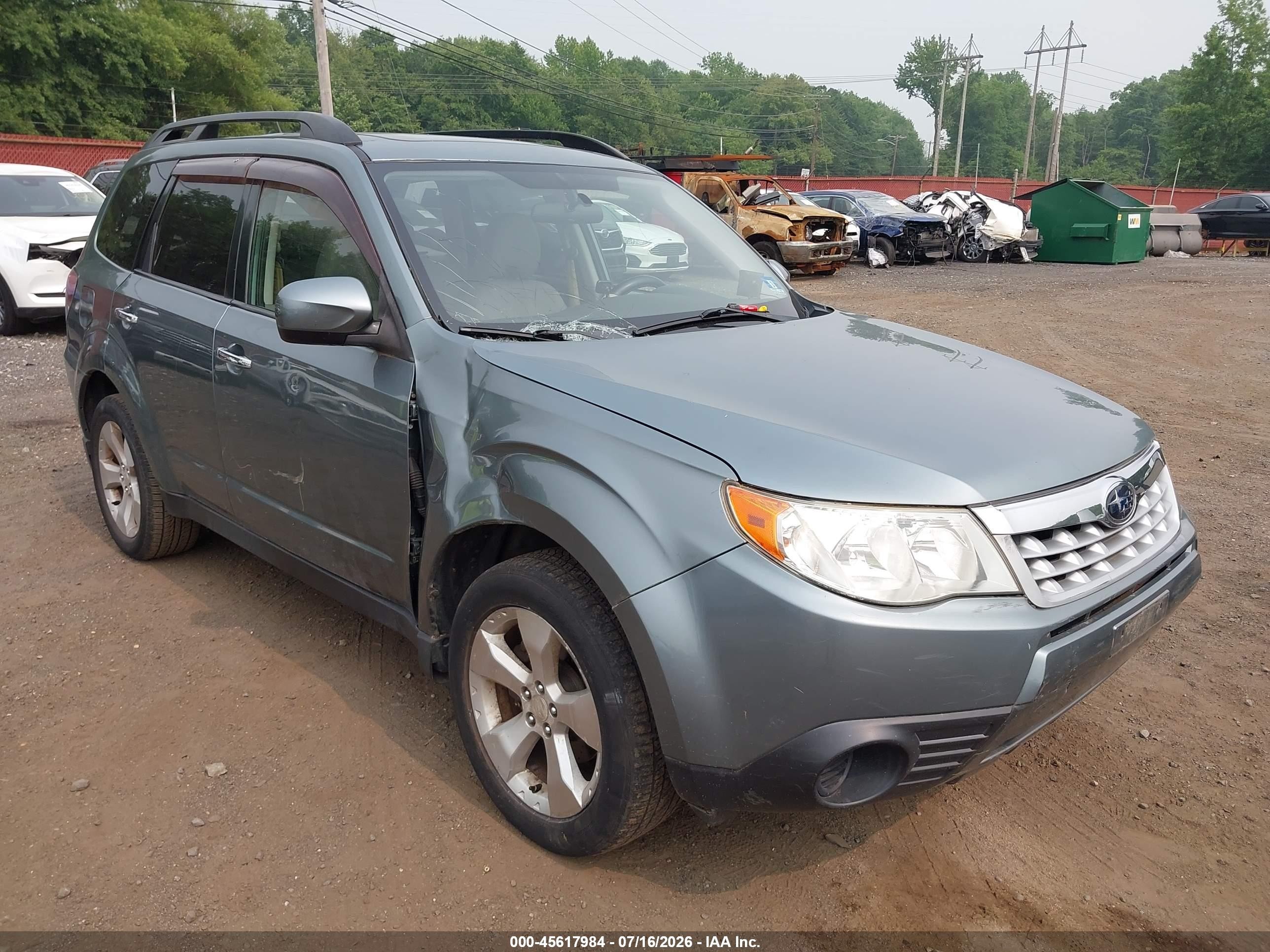2011 Subaru Forester 2.5x Premium Серый vin: JF2SHADC8BH745077