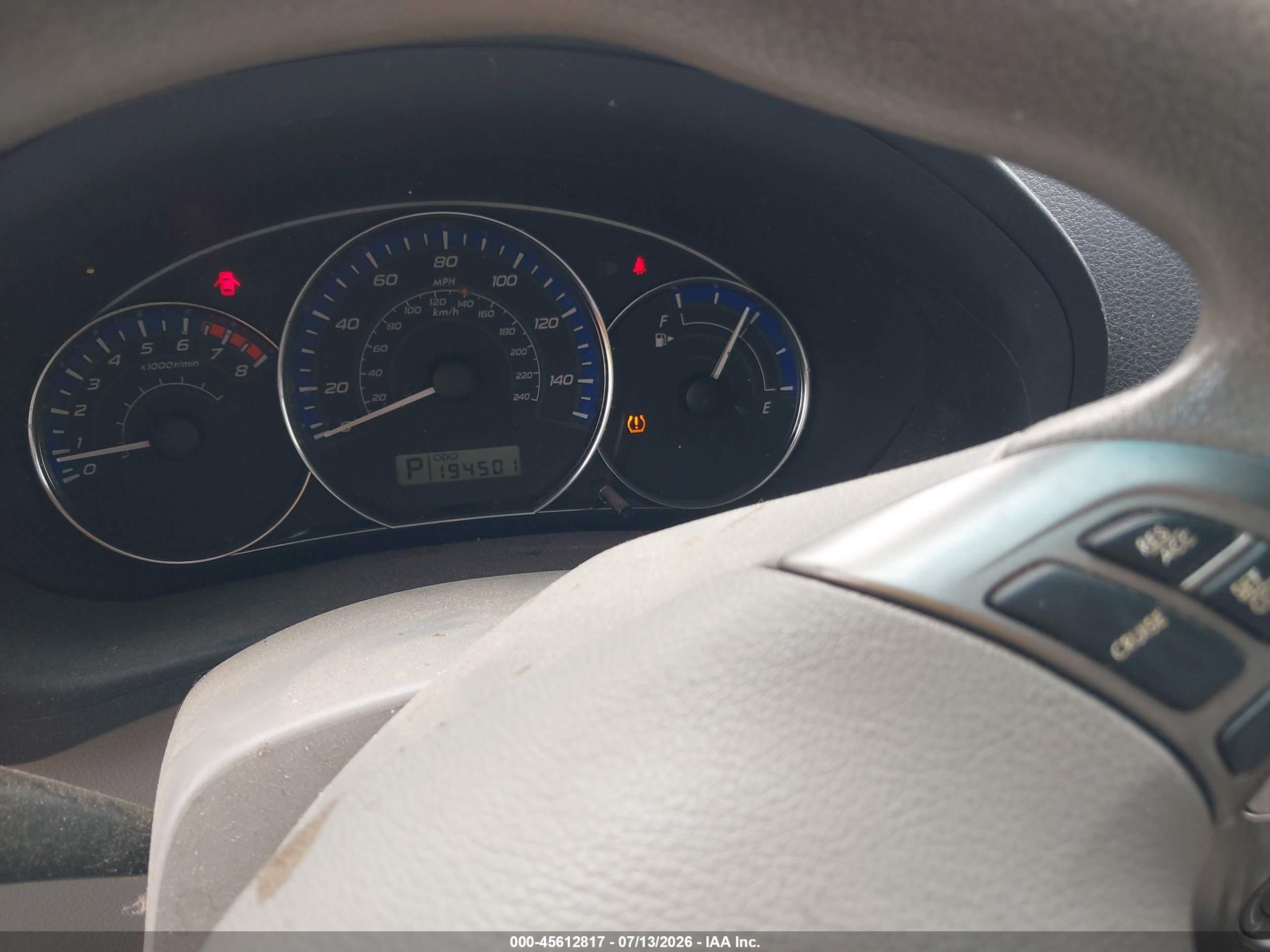 2011 Subaru Forester 2.5x Premium Silver vin: JF2SHADC8BH747301