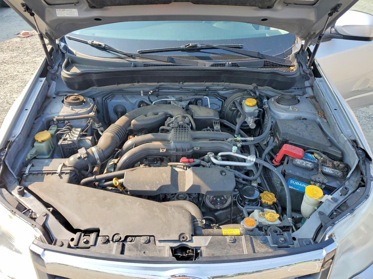 2011 Subaru Forester 2.5x Premium Silver vin: JF2SHADC8BH747914