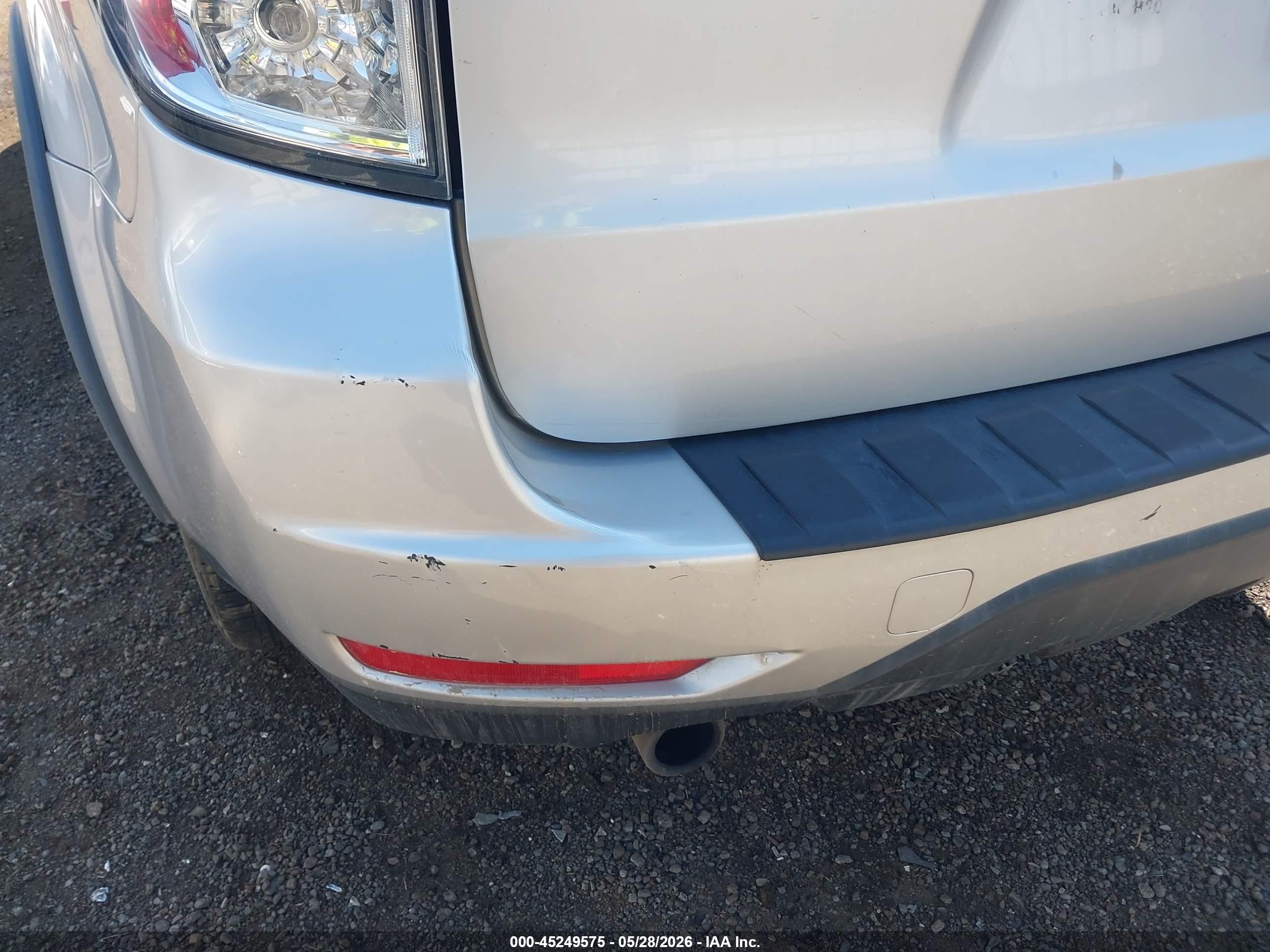 2011 Subaru Forester 2.5x Premium Silver vin: JF2SHADC8BH770724