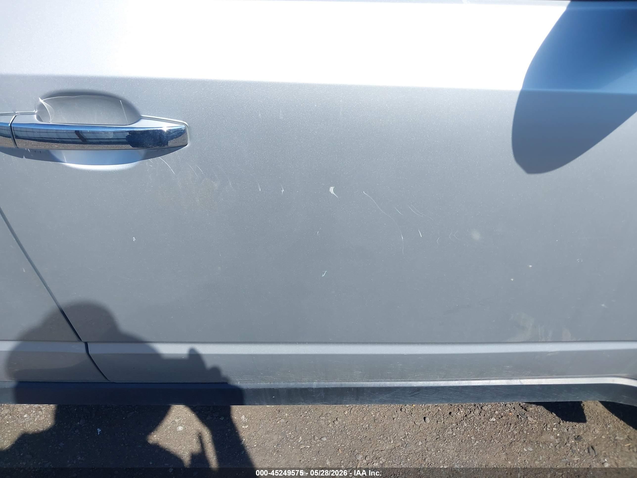 2011 Subaru Forester 2.5x Premium Silver vin: JF2SHADC8BH770724