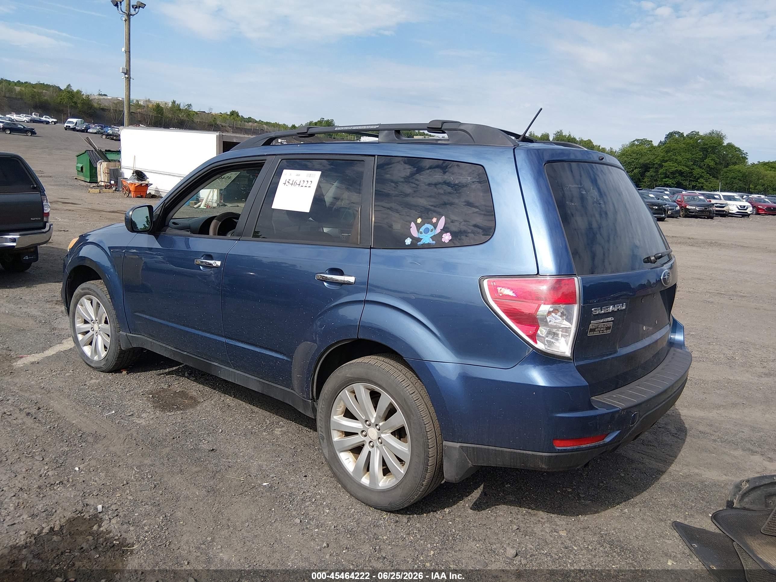 2012 Subaru Forester 2.5x Premium Blue vin: JF2SHADC8CH440387
