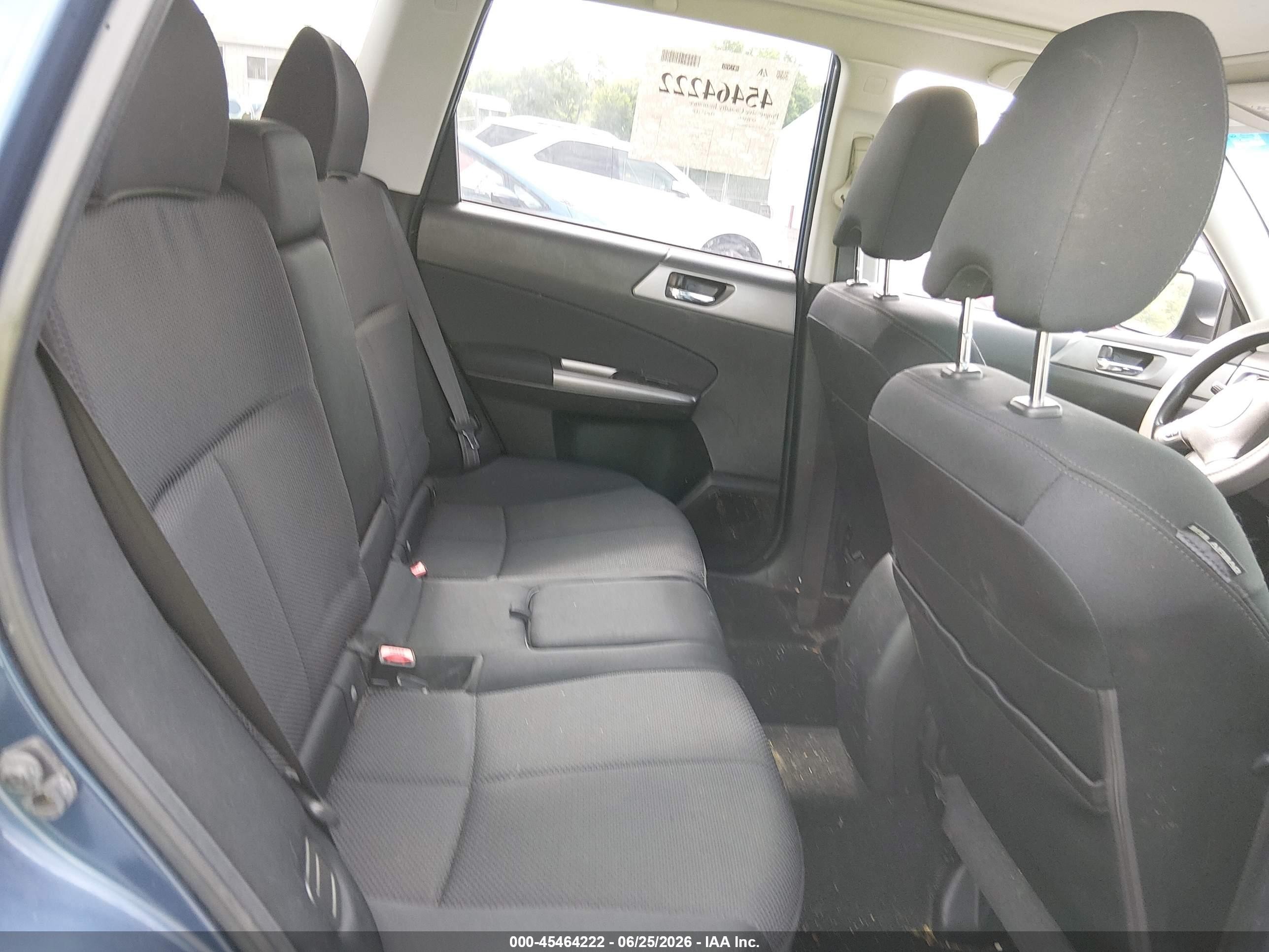 2012 Subaru Forester 2.5x Premium Blue vin: JF2SHADC8CH440387