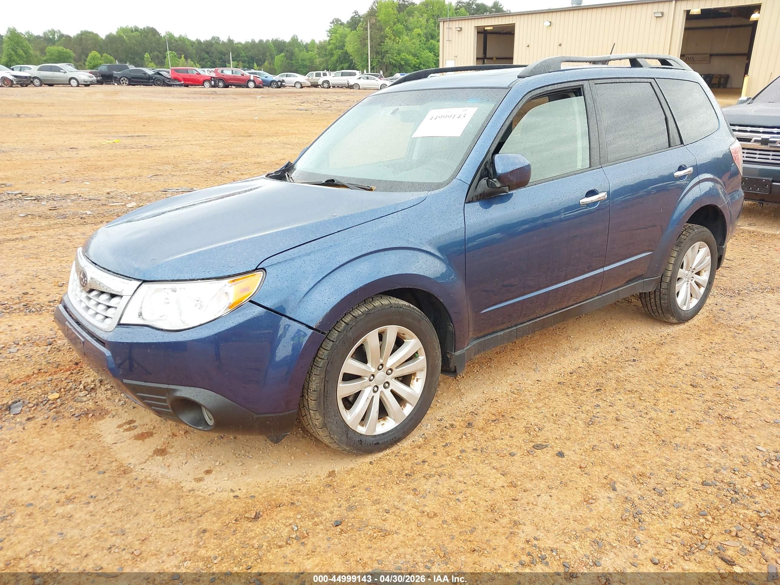 2012 Subaru Forester 2.5x Premium Blue vin: JF2SHADC8CH454452
