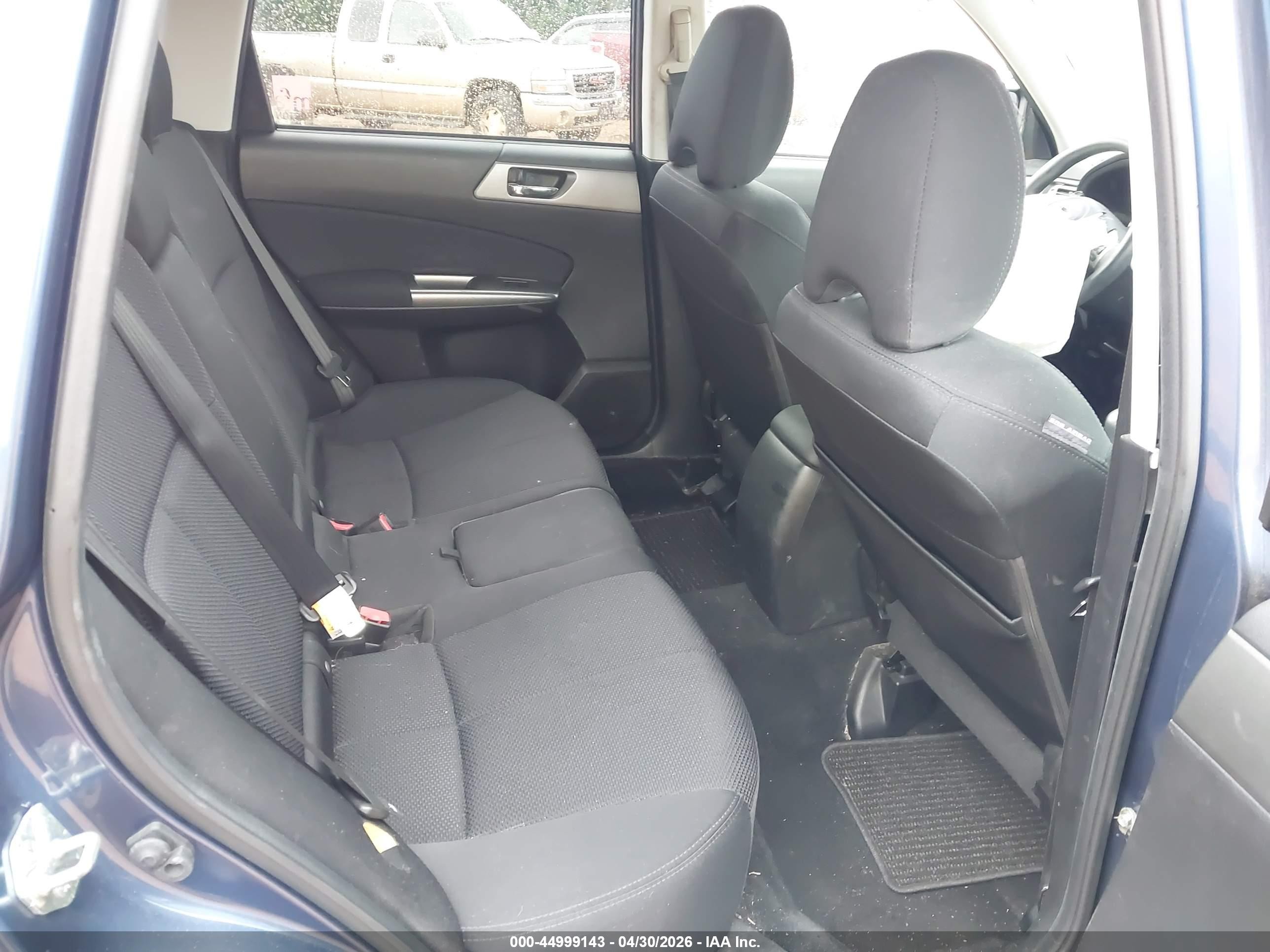 2012 Subaru Forester 2.5x Premium Blue vin: JF2SHADC8CH454452