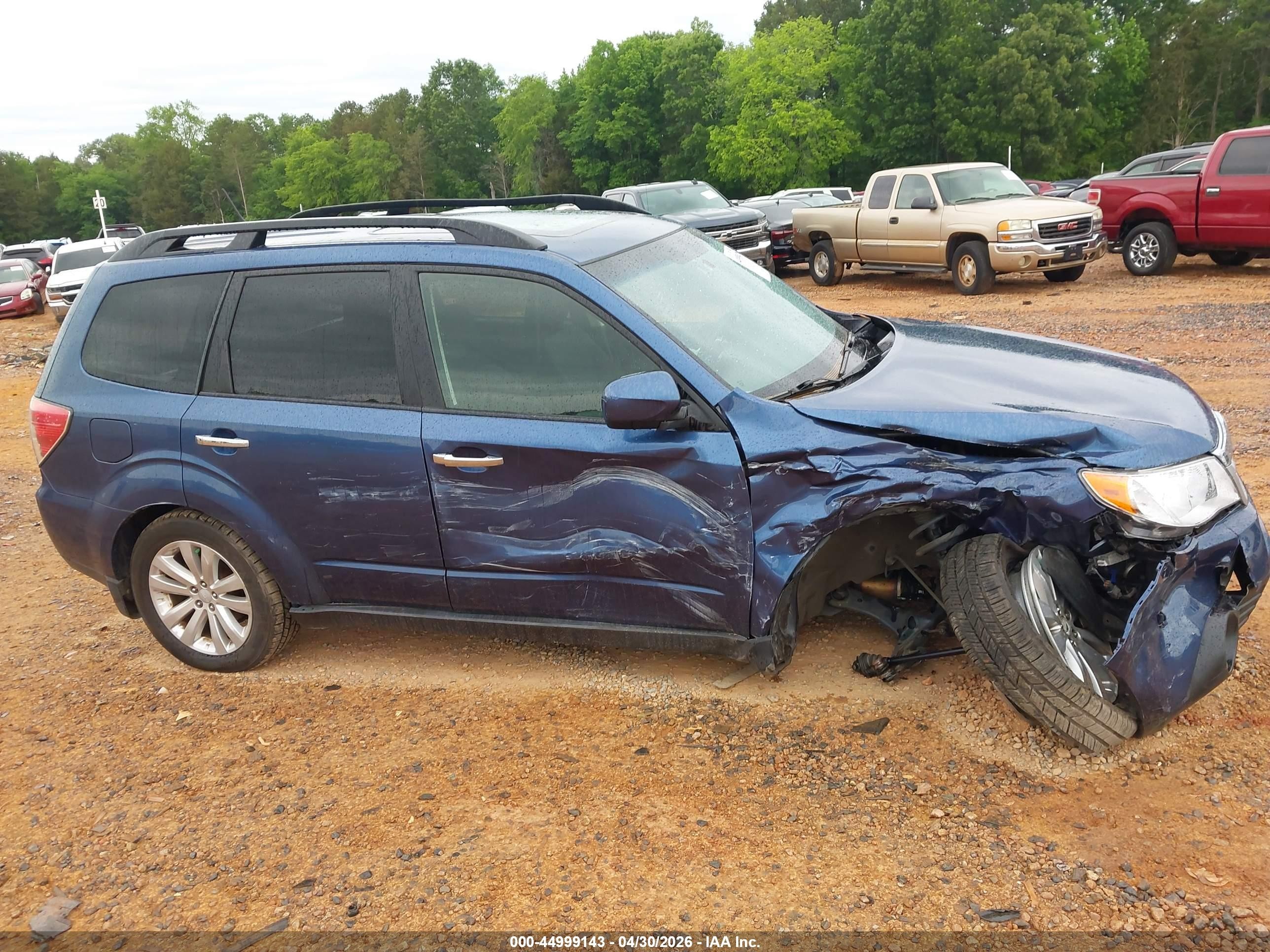 2012 Subaru Forester 2.5x Premium Blue vin: JF2SHADC8CH454452