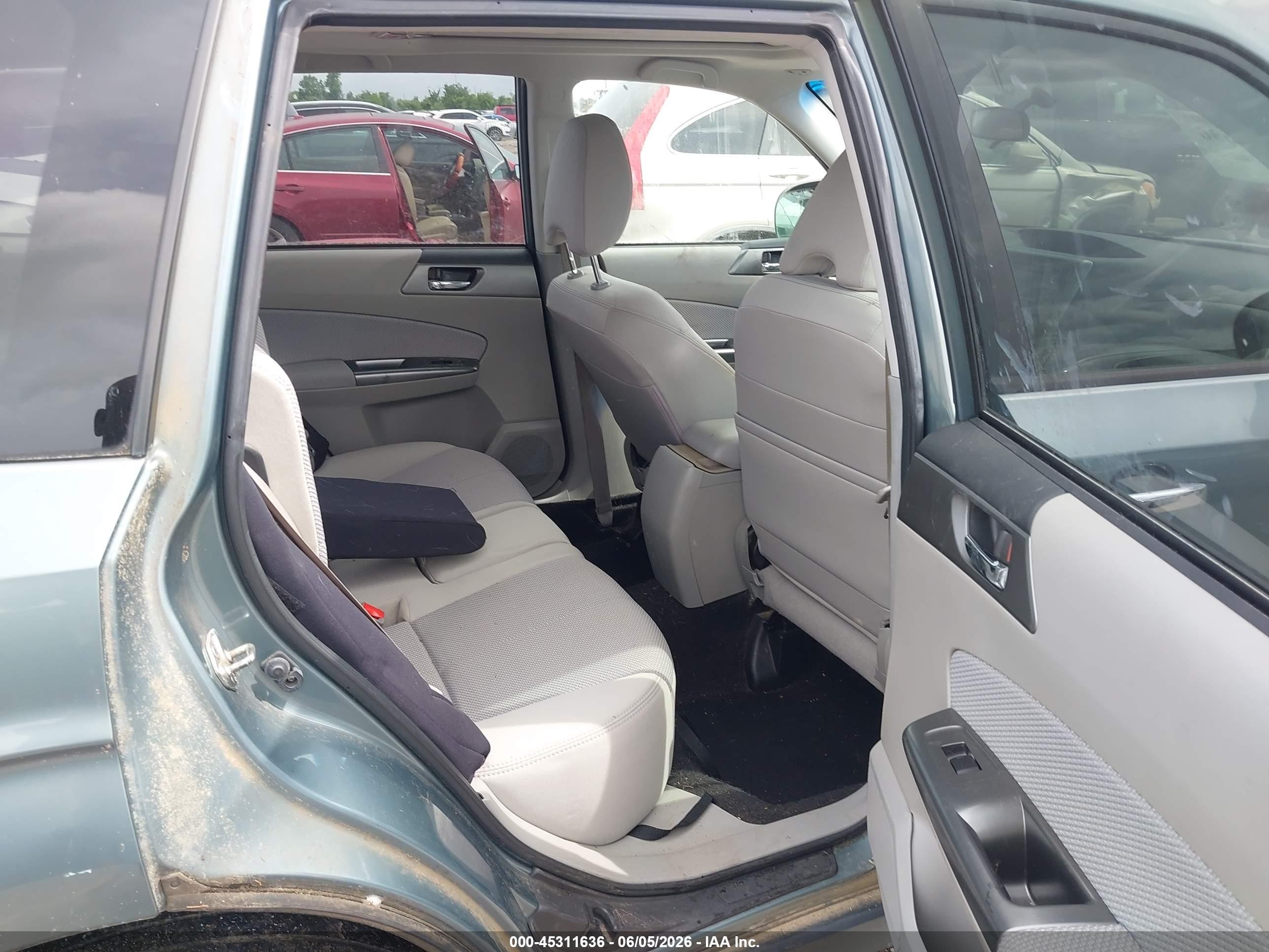 2013 Subaru Forester 2.5x Premium Зеленый vin: JF2SHADC8DG401631