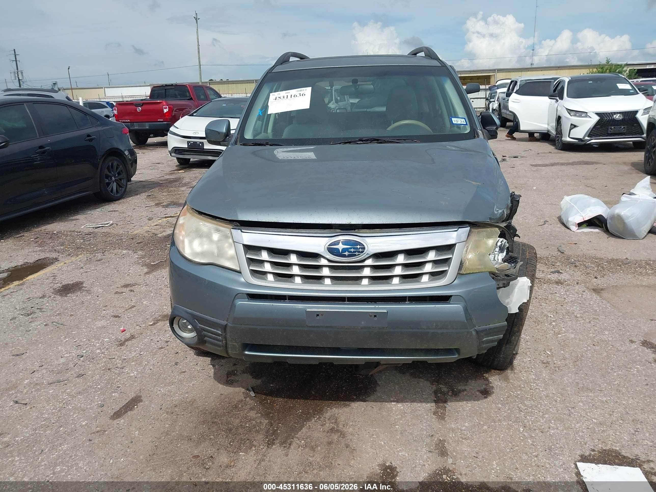 2013 Subaru Forester 2.5x Premium Зеленый vin: JF2SHADC8DG401631