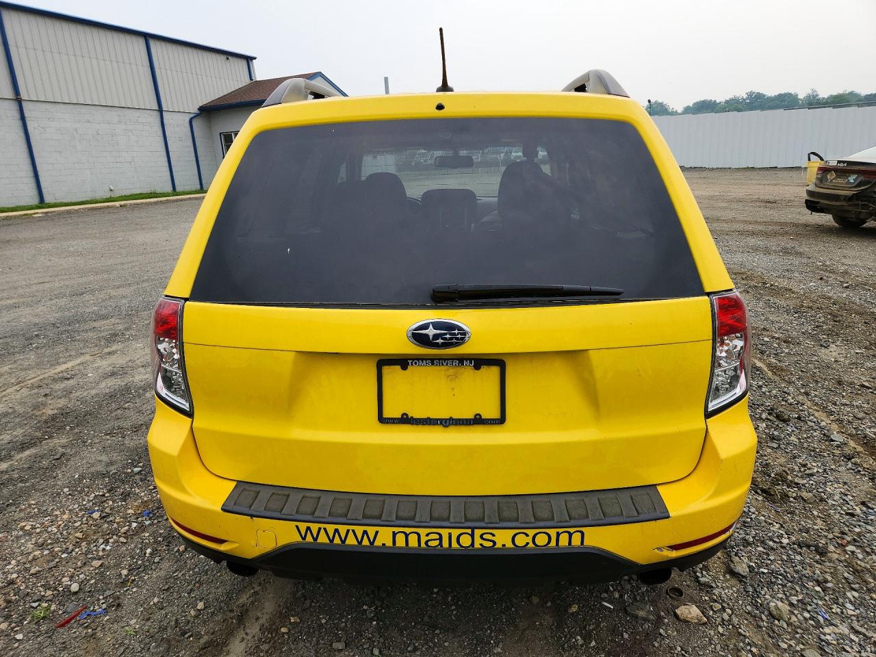 2013 Subaru Forester 2.5x Premium Yellow vin: JF2SHADC8DH422635