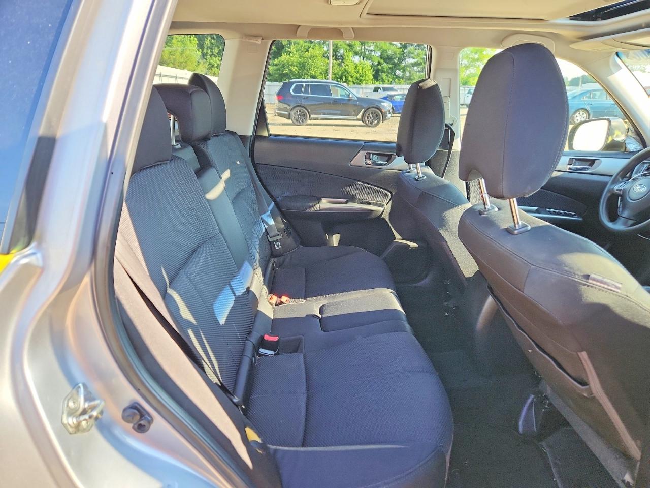 2013 Subaru Forester 2.5x Premium Yellow vin: JF2SHADC8DH422635