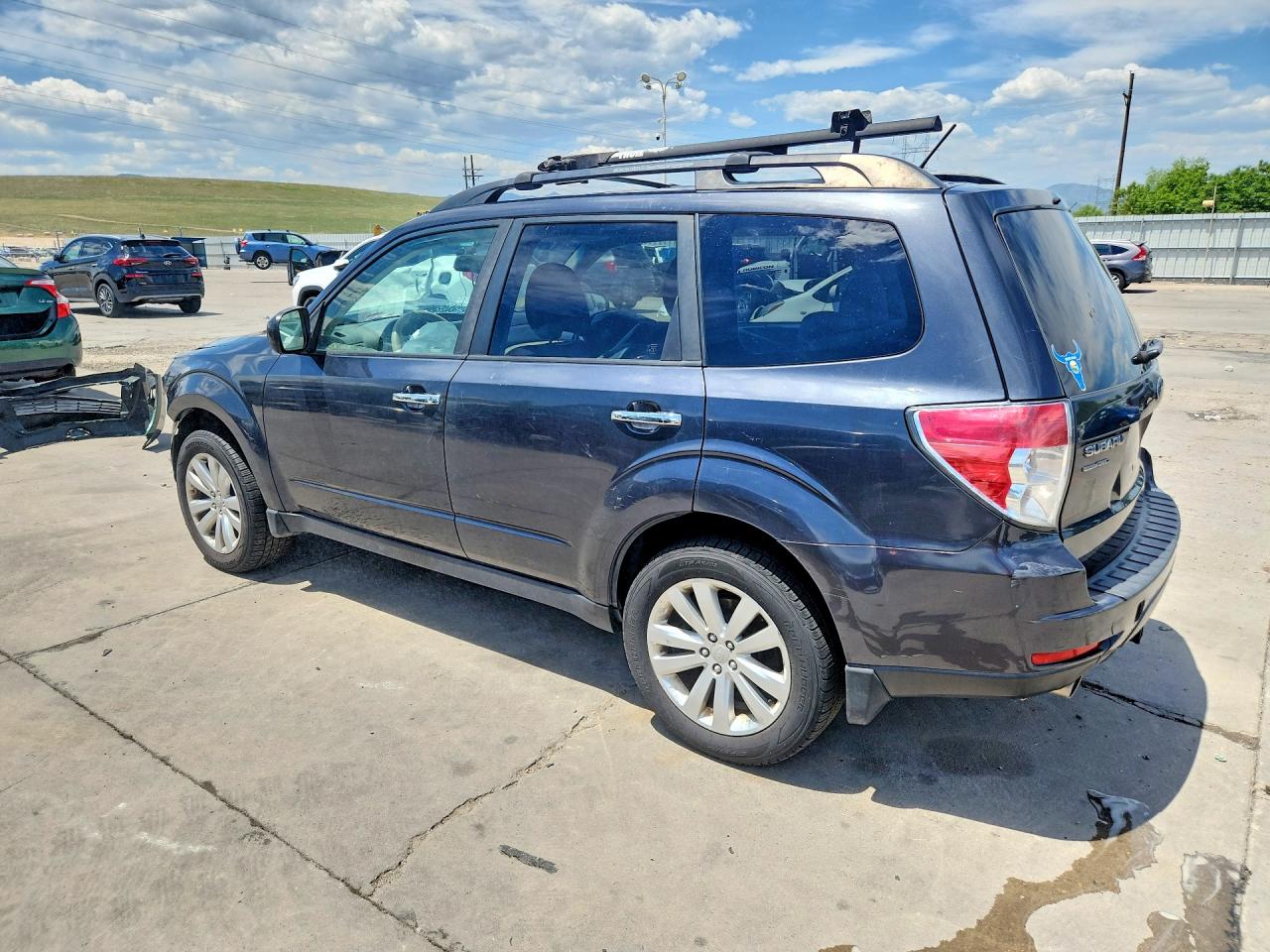 2013 Subaru Forester 2.5x Premium Black vin: JF2SHADC8DH424109