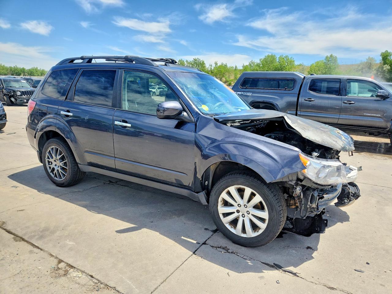 2013 Subaru Forester 2.5x Premium Black vin: JF2SHADC8DH424109