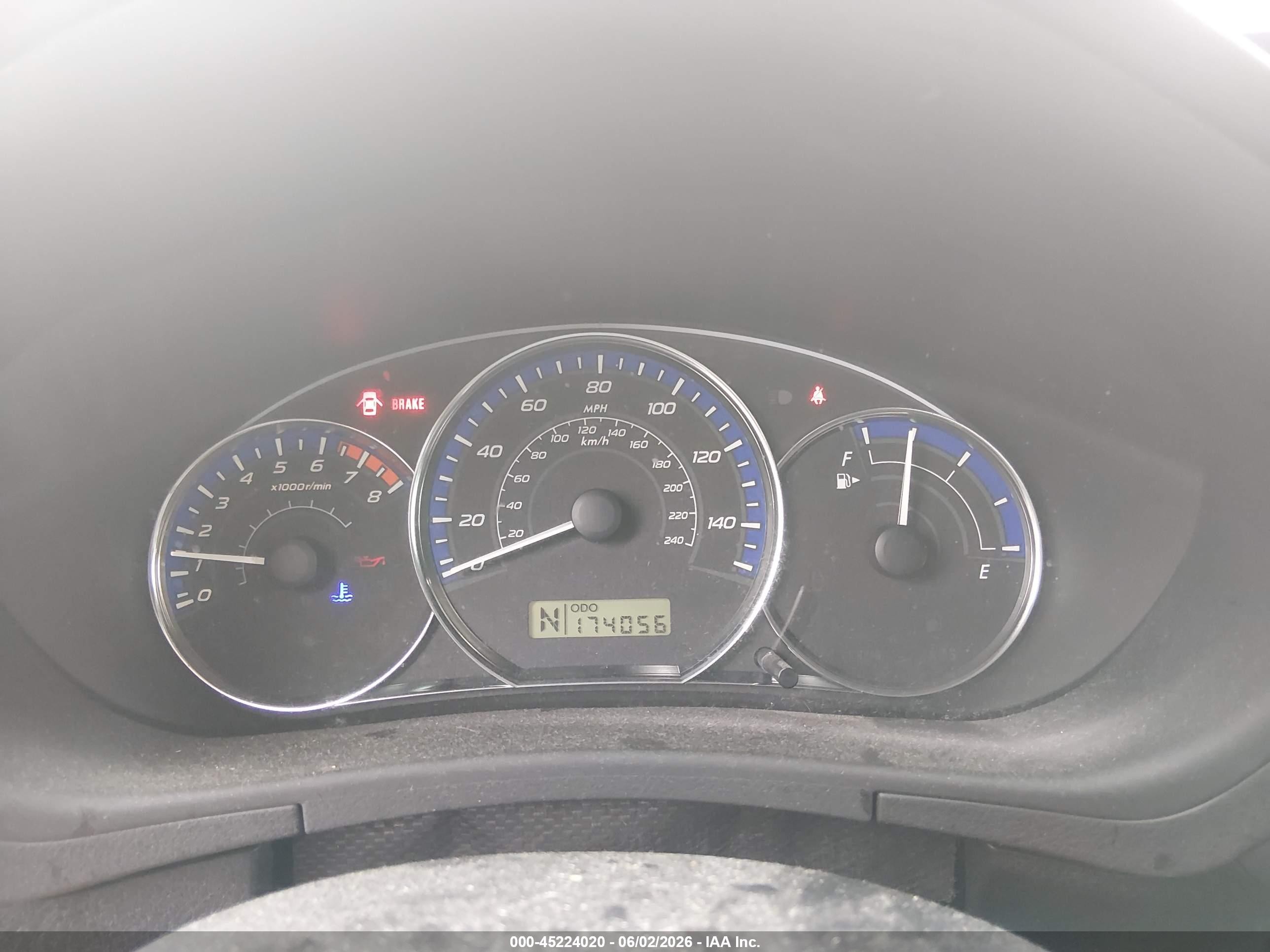 2013 Subaru Forester 2.5x Premium Silver vin: JF2SHADC8DH432193