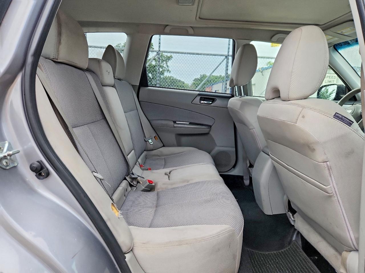 2011 Subaru Forester 2.5x Premium Silver vin: JF2SHADC9BH727154