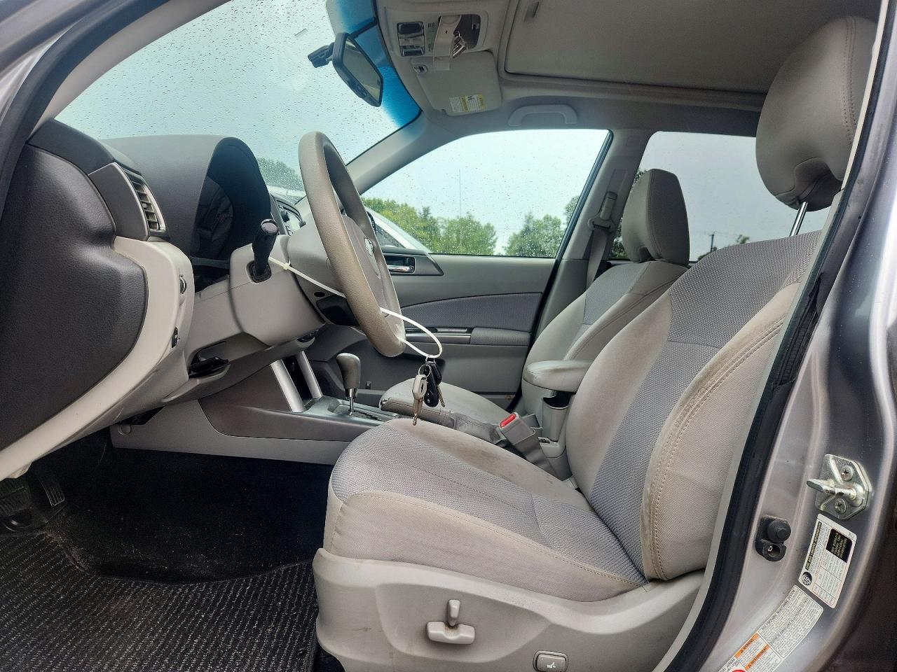 2011 Subaru Forester 2.5x Premium Silver vin: JF2SHADC9BH727154