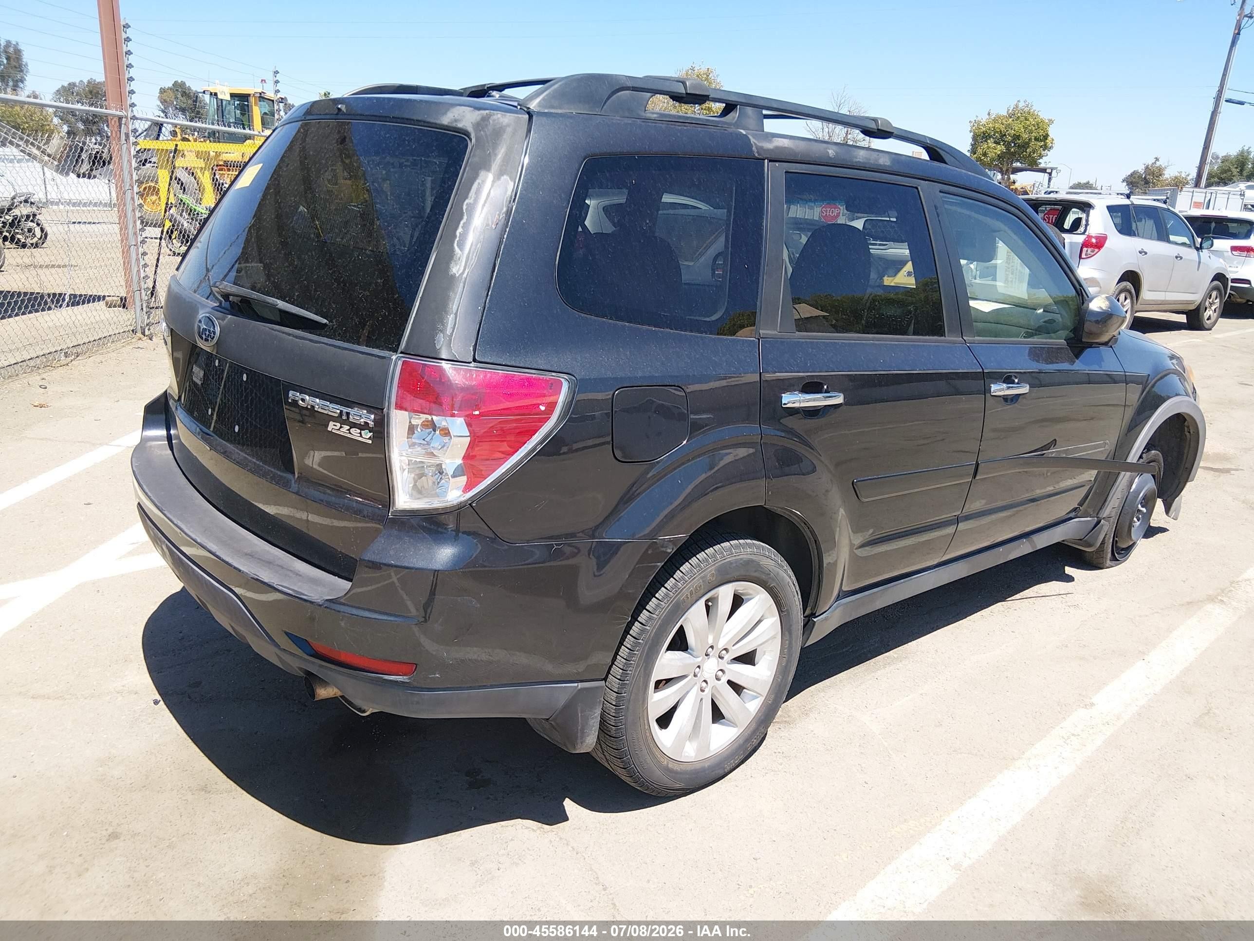 2011 Subaru Forester 2.5x Premium Black vin: JF2SHADC9BH767623