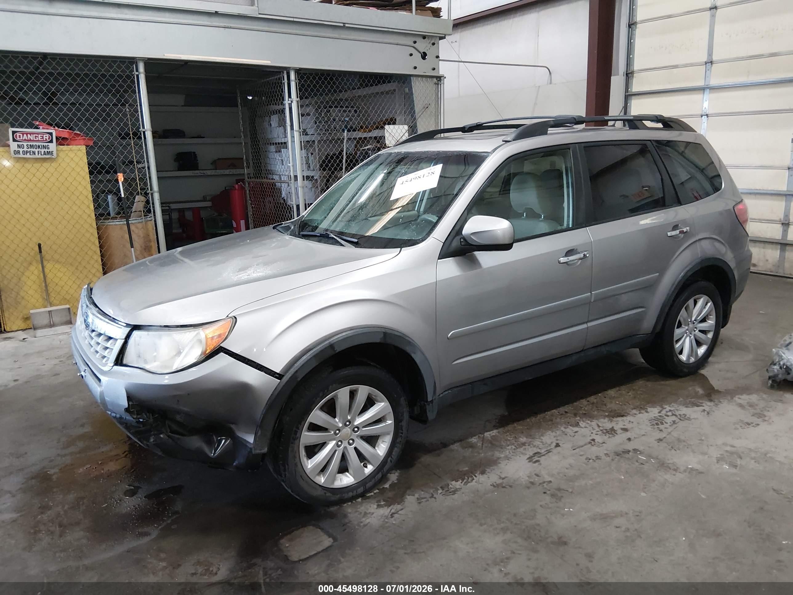 2011 Subaru Forester 2.5x Premium Gray vin: JF2SHADC9BH781490