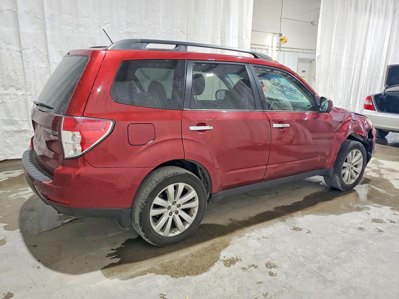 2012 Subaru Forester 2.5x Premium Красный vin: JF2SHADC9CH441435