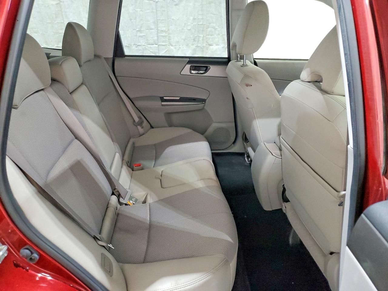 2012 Subaru Forester 2.5x Premium Красный vin: JF2SHADC9CH441435