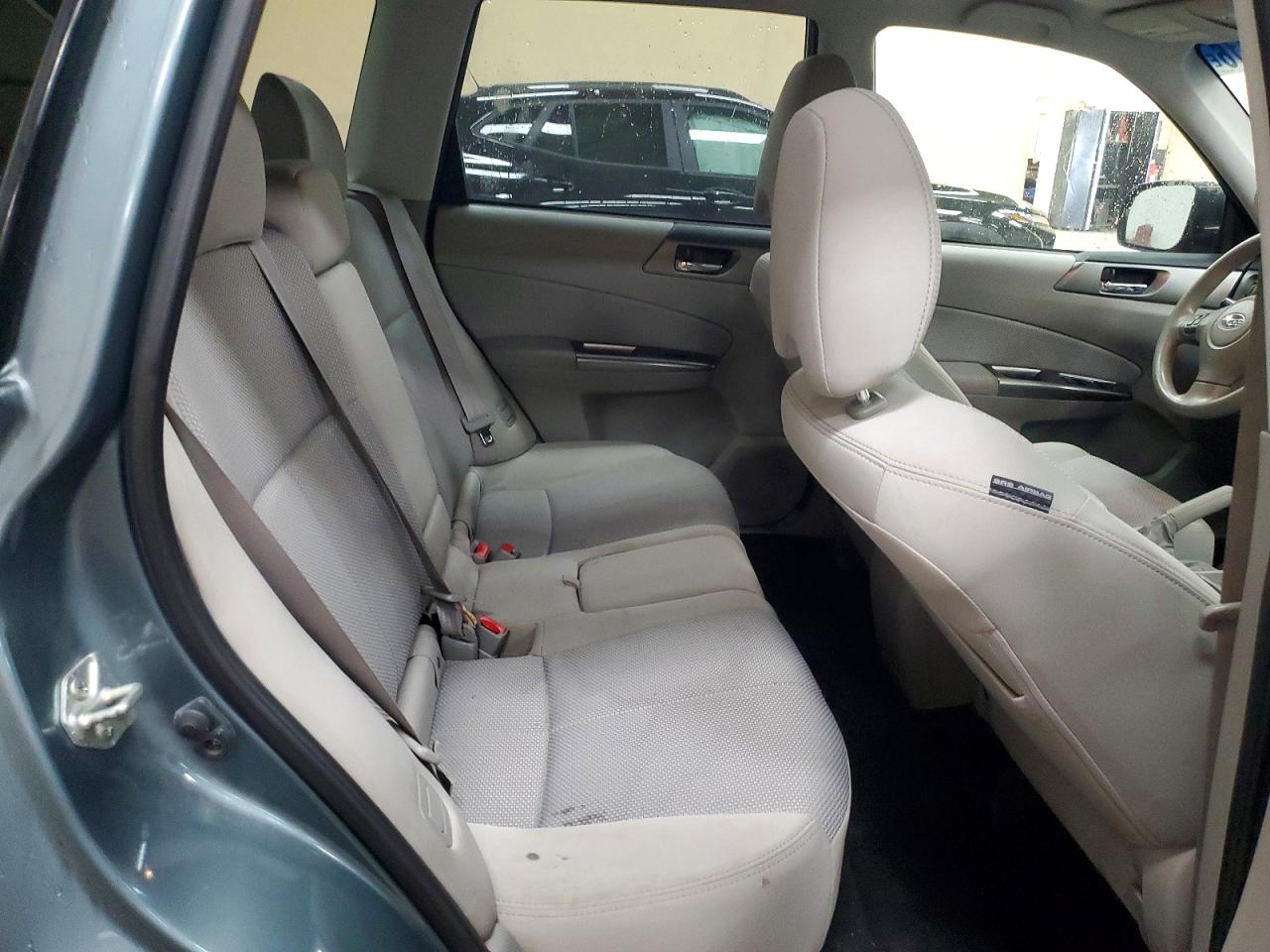 2012 Subaru Forester 2.5x Premium Blue vin: JF2SHADC9CH460213