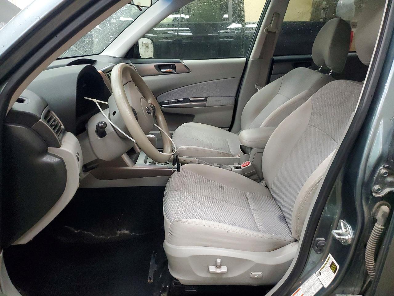 2012 Subaru Forester 2.5x Premium Blue vin: JF2SHADC9CH460213