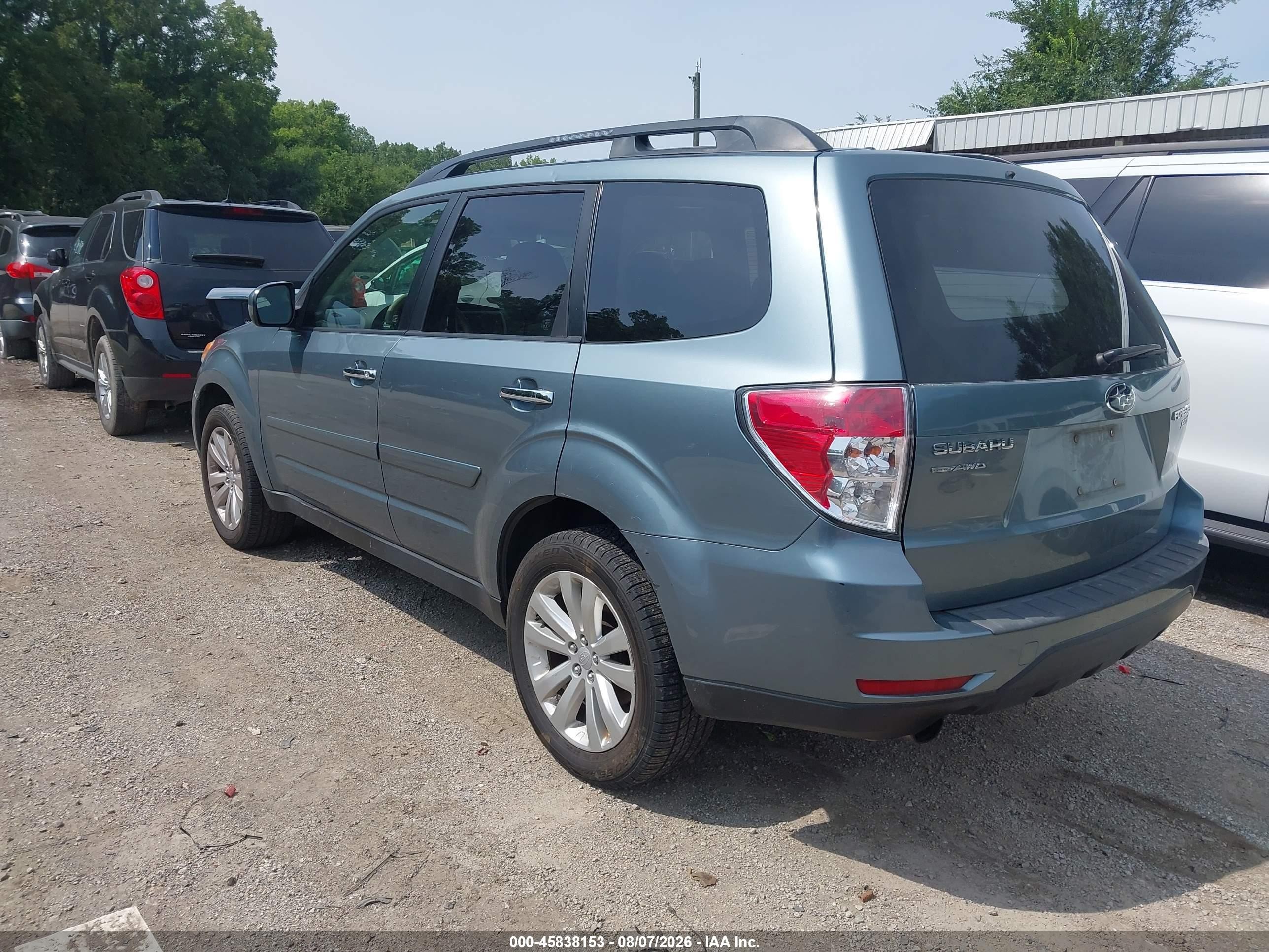 2013 Subaru Forester 2.5x Premium Light Blue vin: JF2SHADC9DH430694