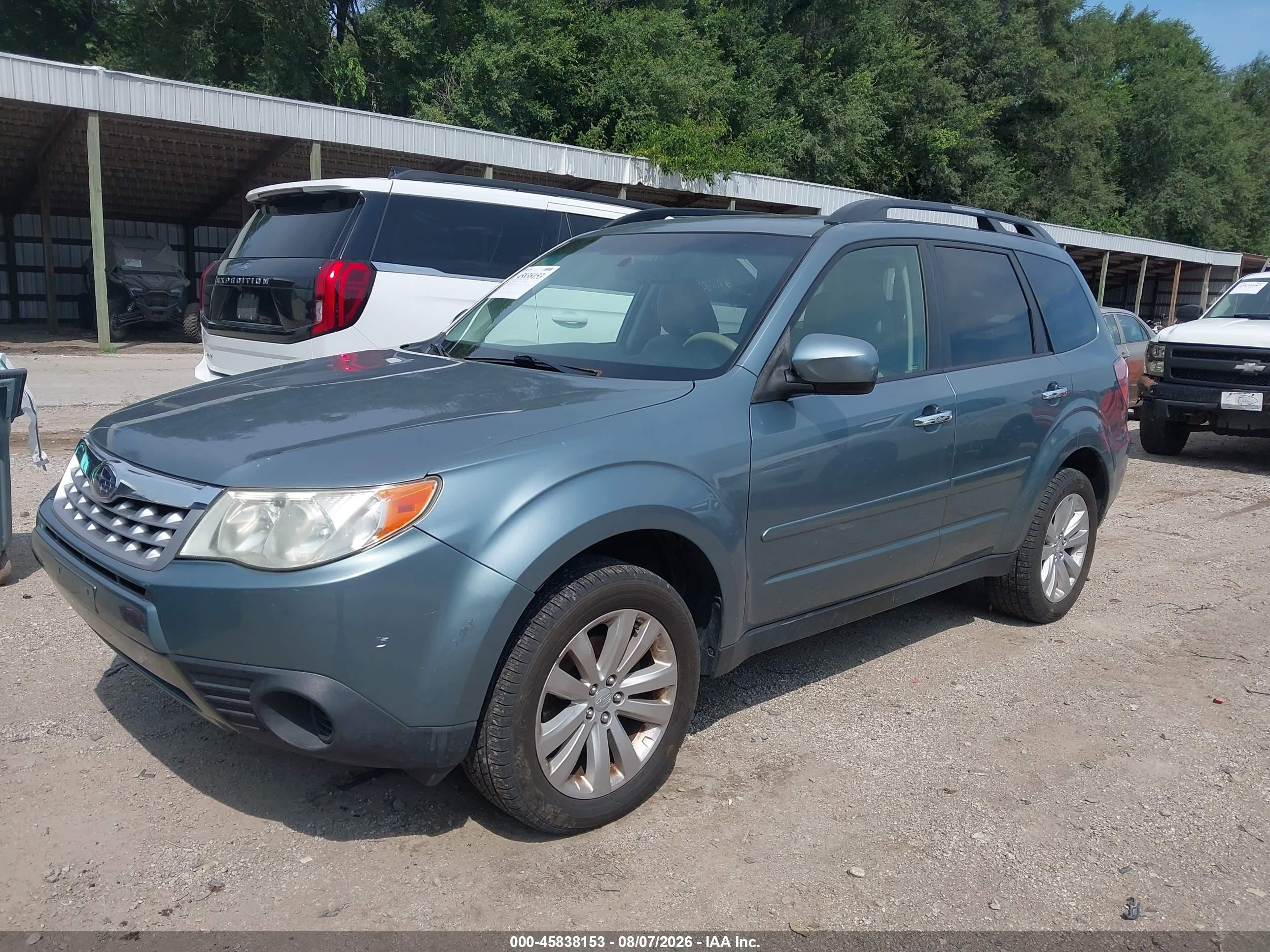 2013 Subaru Forester 2.5x Premium Light Blue vin: JF2SHADC9DH430694