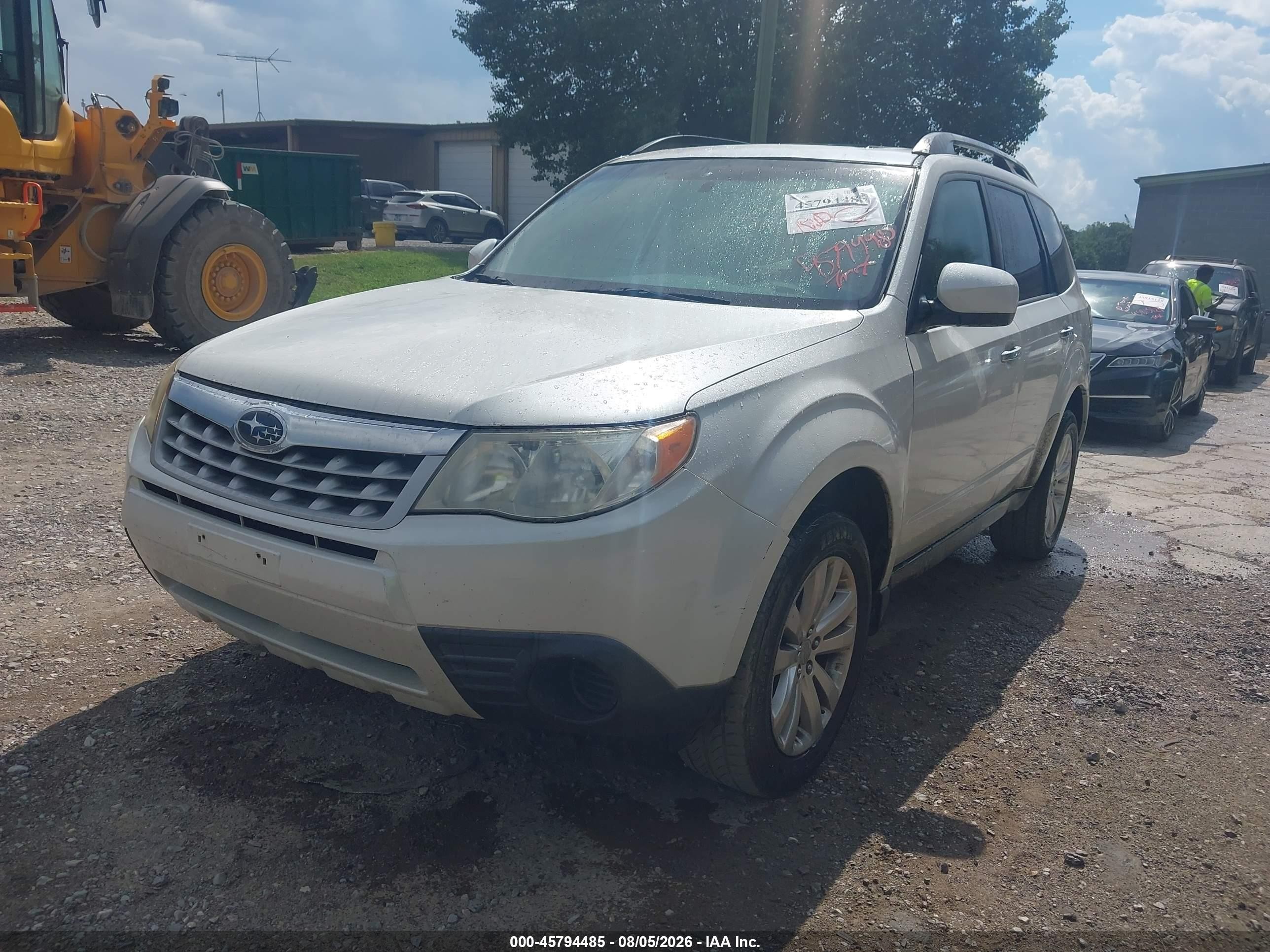 2013 Subaru Forester 2.5x Premium White vin: JF2SHADC9DH445468