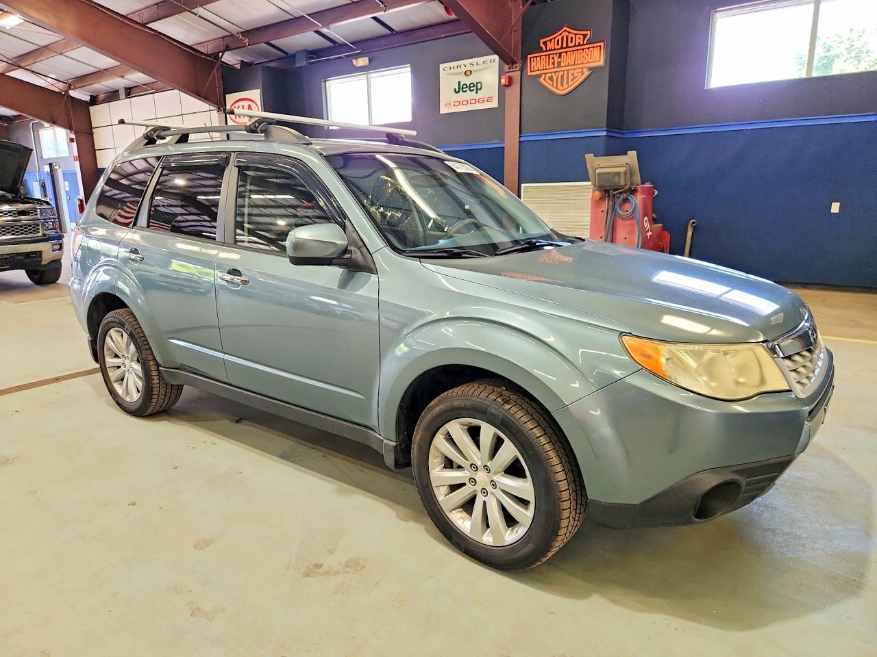 2011 Subaru Forester 2.5x Premium Teal vin: JF2SHADCXBG760878